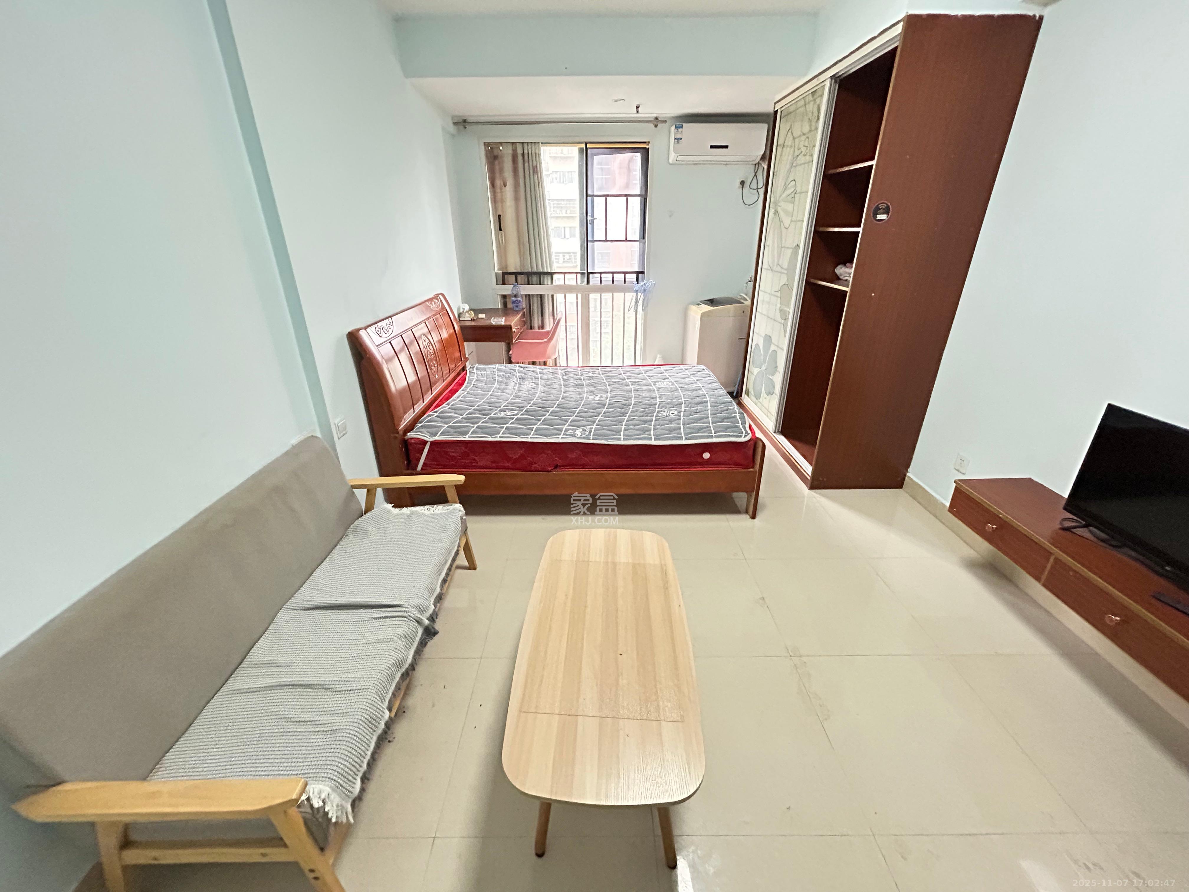 佳兴国际汇 1室1厅1卫 1400.0元/月 佳兴国际汇 1室1厅1卫 1400.0元/月室内图