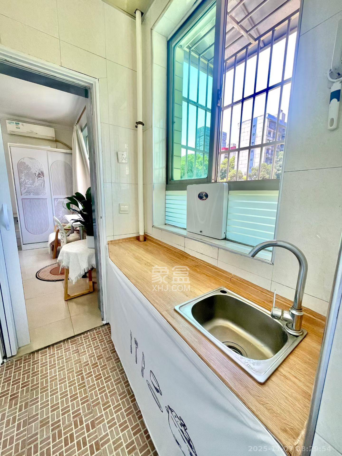 熊家湾安置小区  1室1厅1卫    1400.0元/月室内图