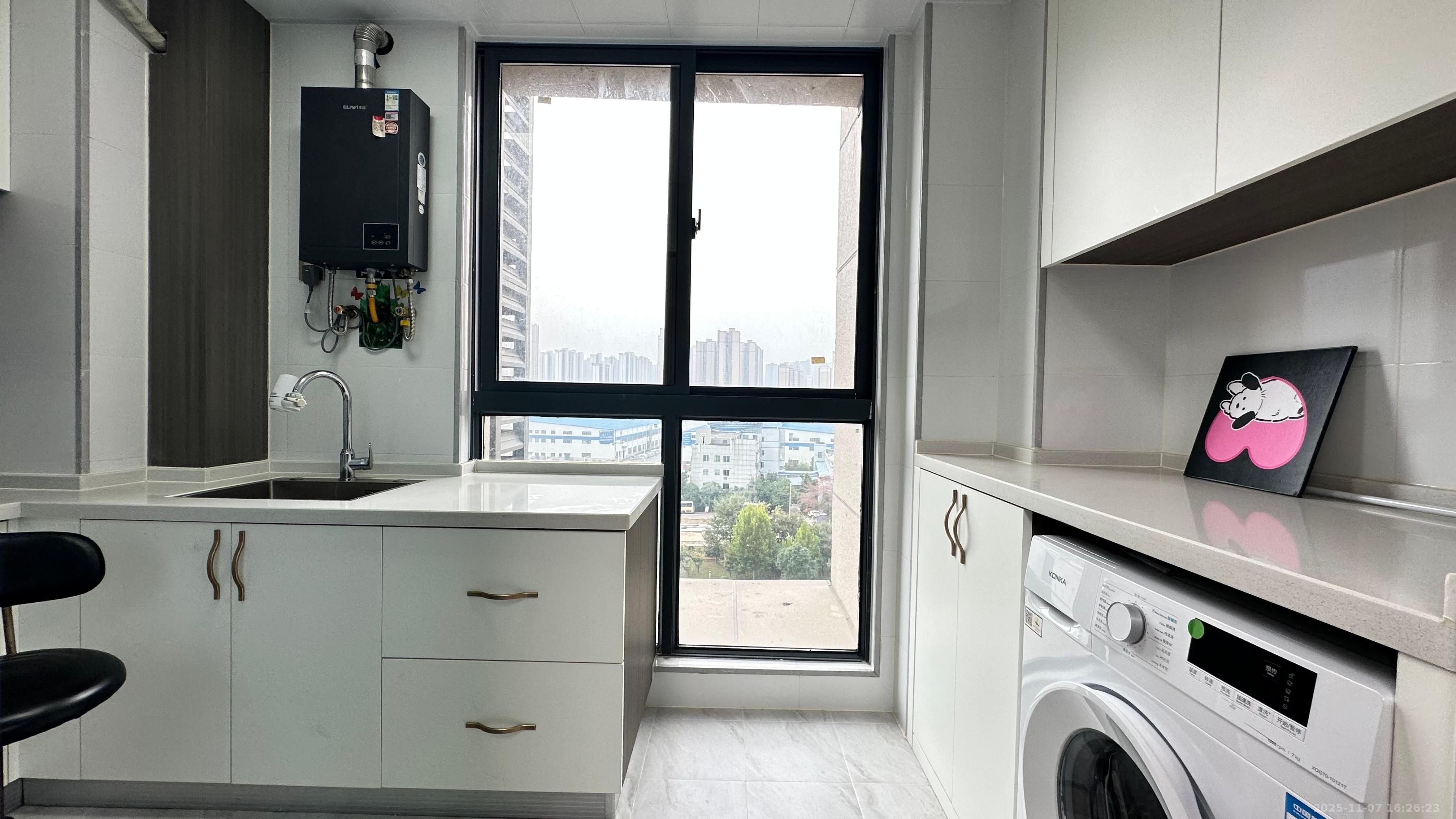 明发国际城  1室1厅1卫    1500.0元/月室内图