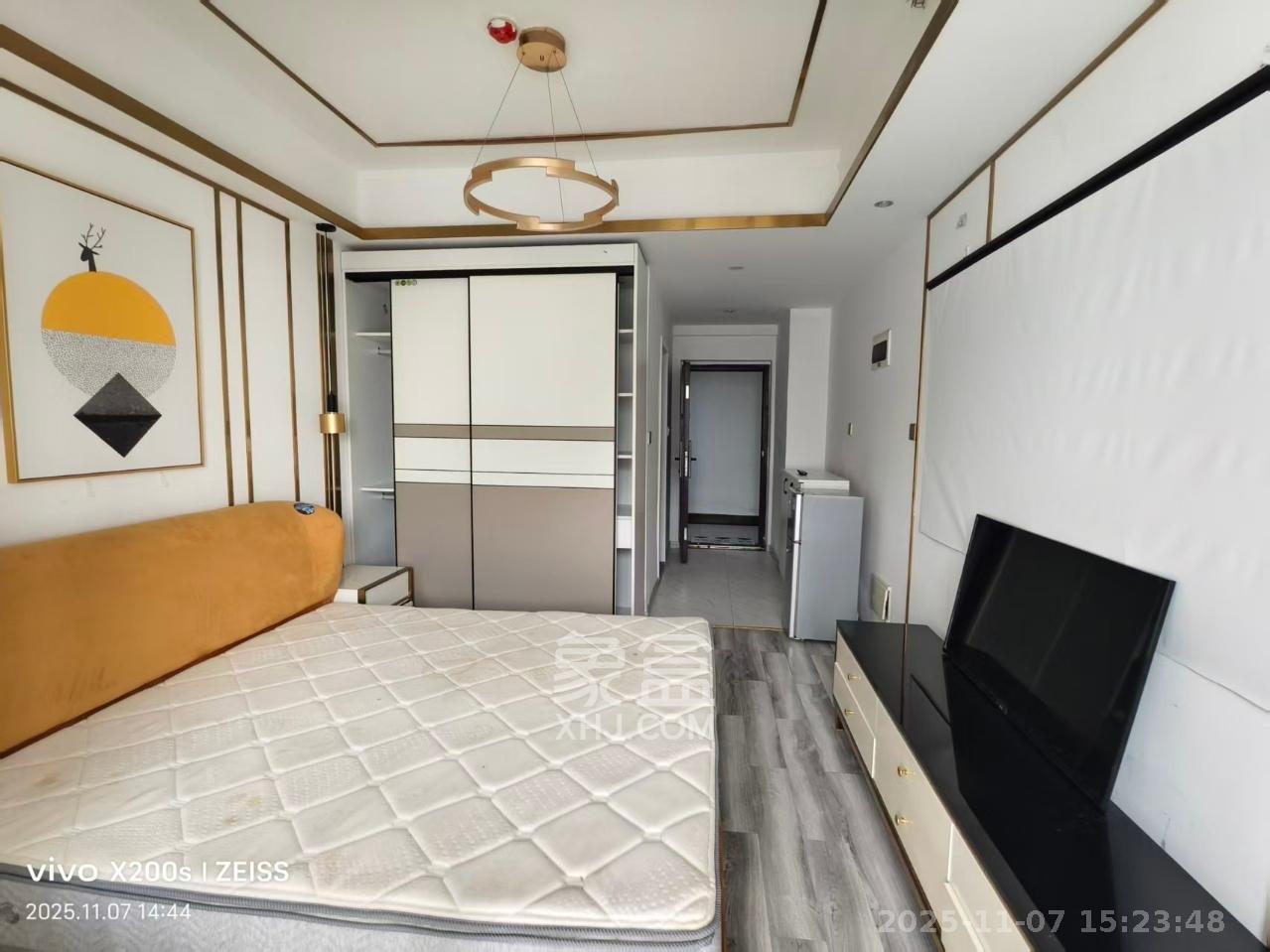 裕天国际商汇中心  1室0厅0卫    1300.0元/月