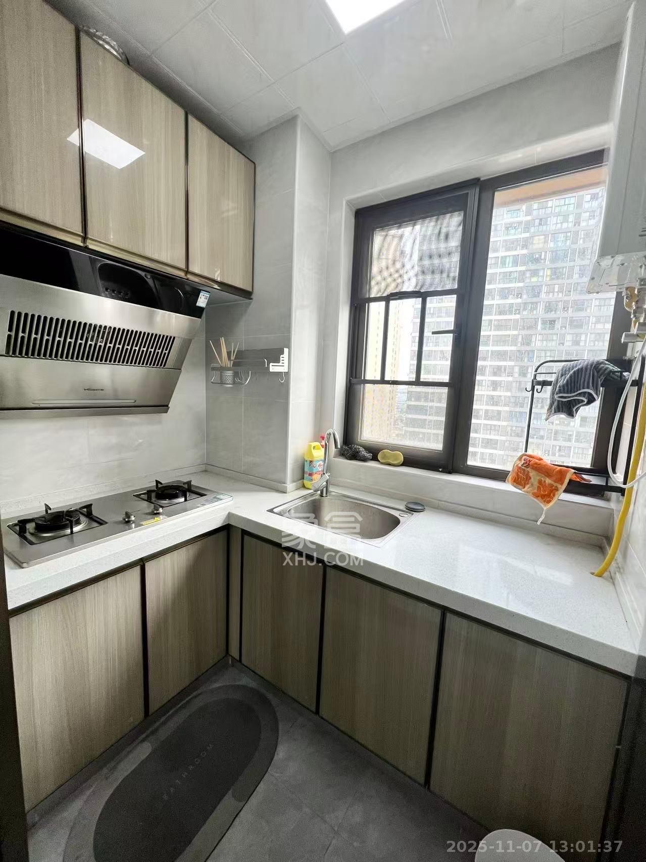 福晟钱隆国际(晟冉景苑) 1室1厅1卫 1500.0元/月 福晟钱隆国际(晟冉景苑) 1室1厅1卫 1500.0元/月室内图