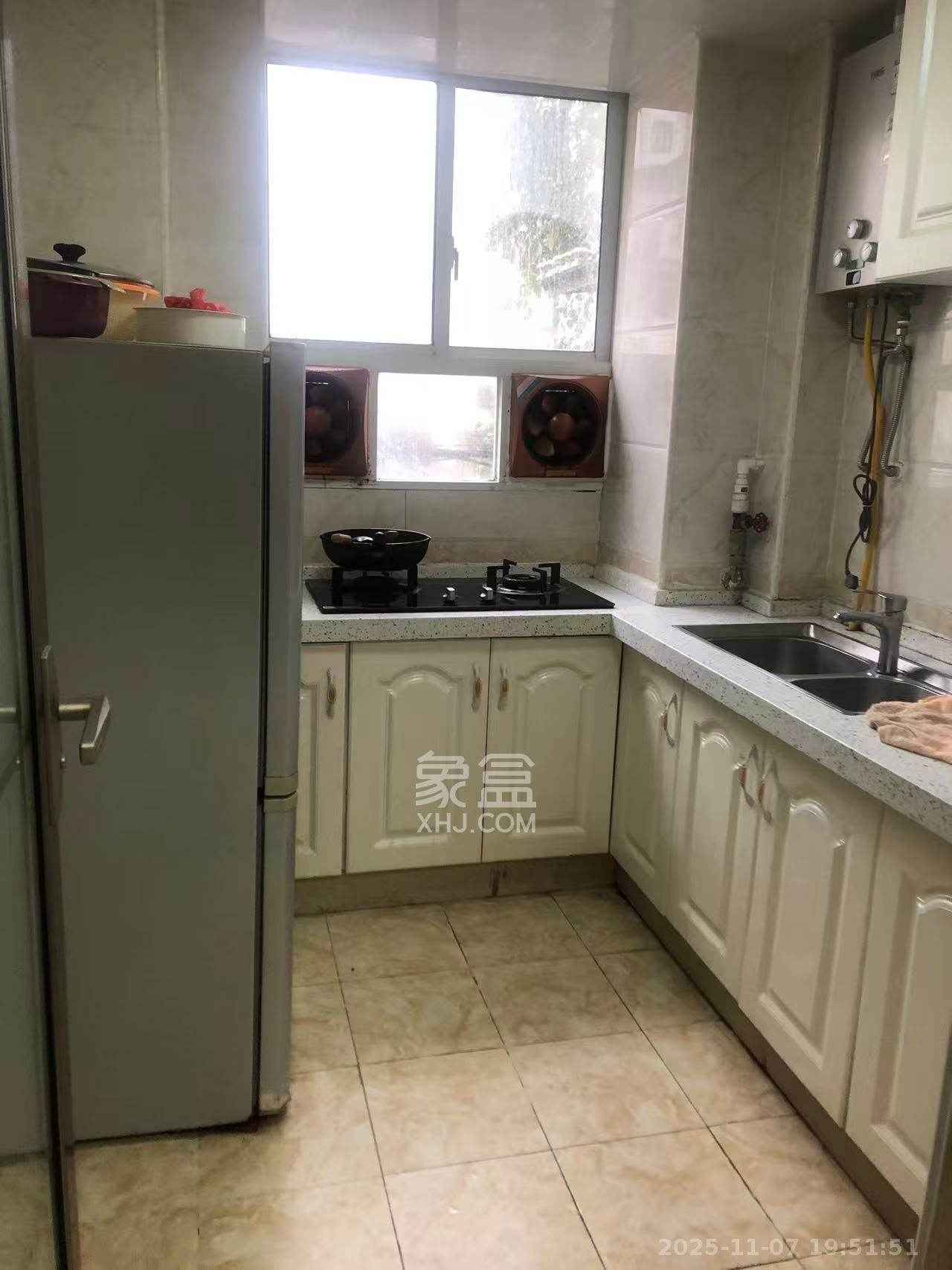 五一东村 2室1厅1卫 2000.0元/月 五一东村 2室1厅1卫 2000.0元/月室内图