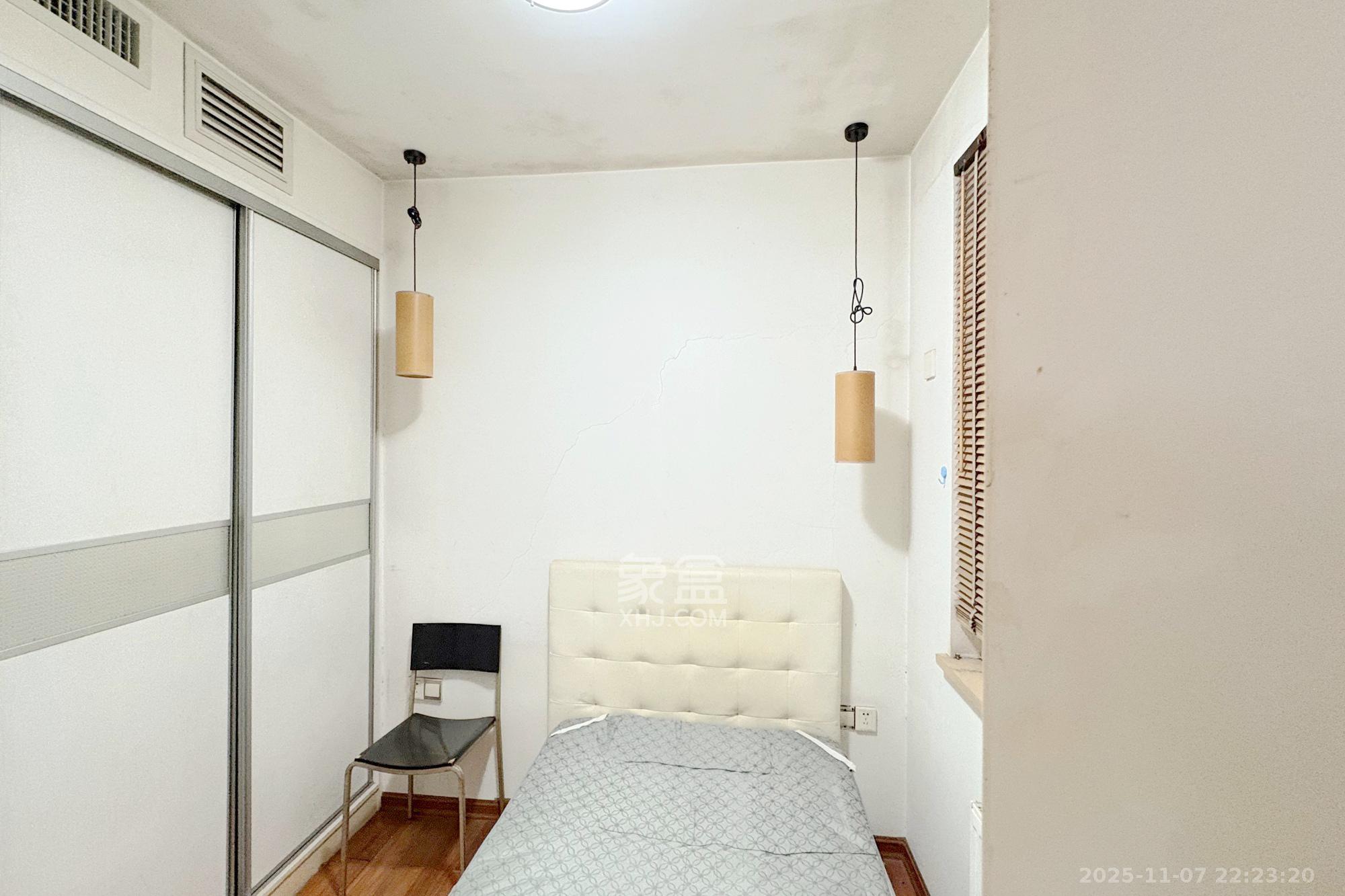 香格里嘉园  4室2厅2卫    150.0万其他