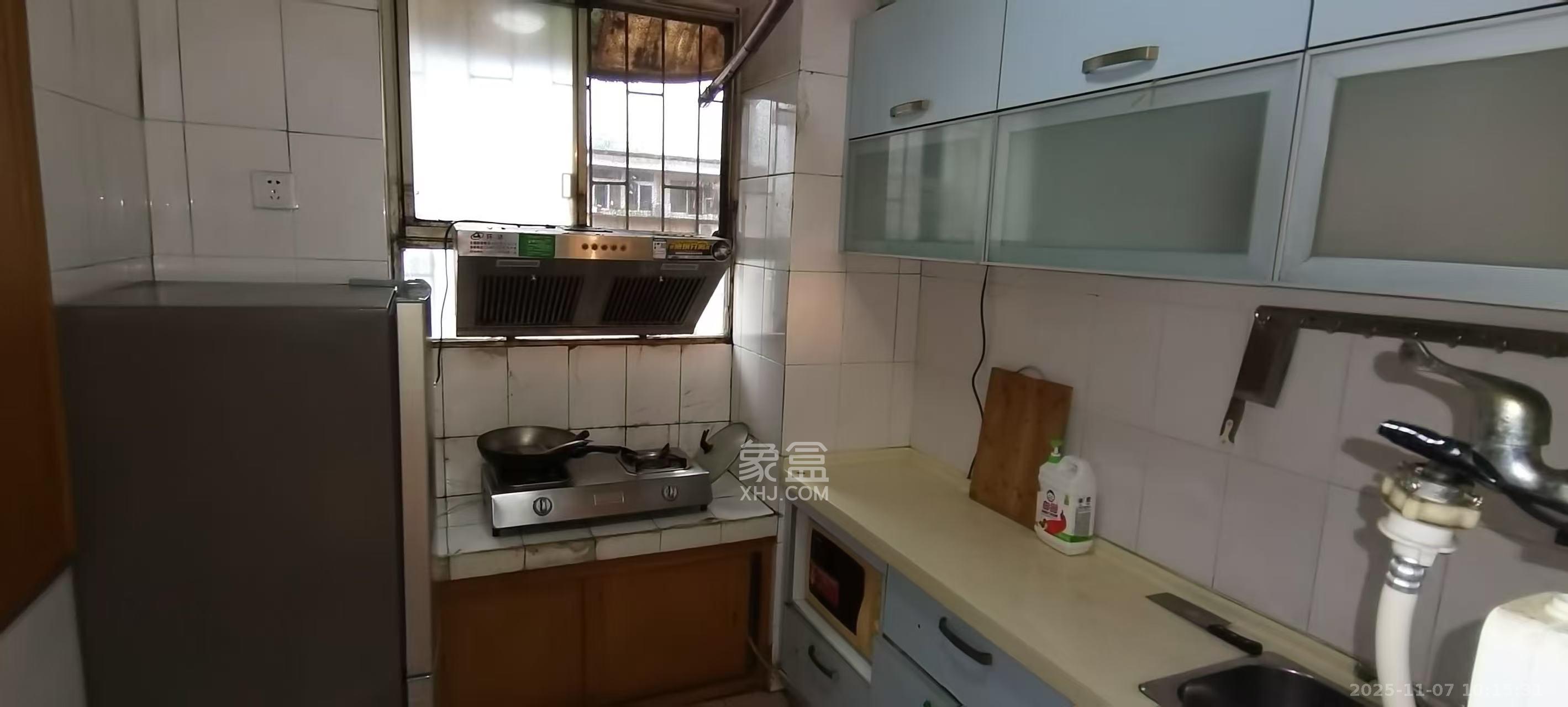 曾家湾13号生活区(友谊集团公司宿舍) 2室1厅1卫 1600.0元/月 曾家湾13号生活区(友谊集团公司宿舍) 2室1厅1卫 1600.0元/月室内图