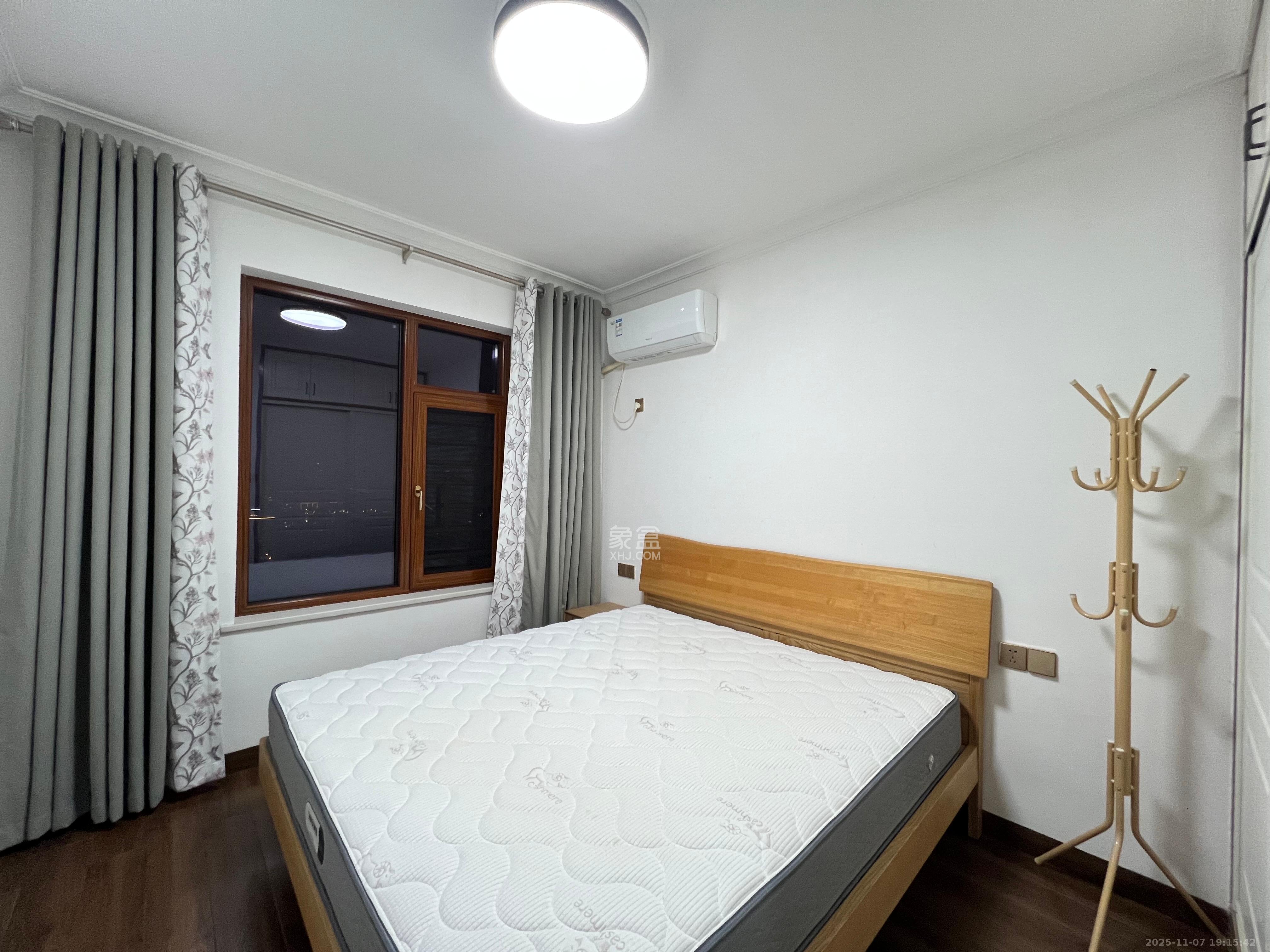 嘉雨兴园  2室1厅1卫    2800.0元/月室内图