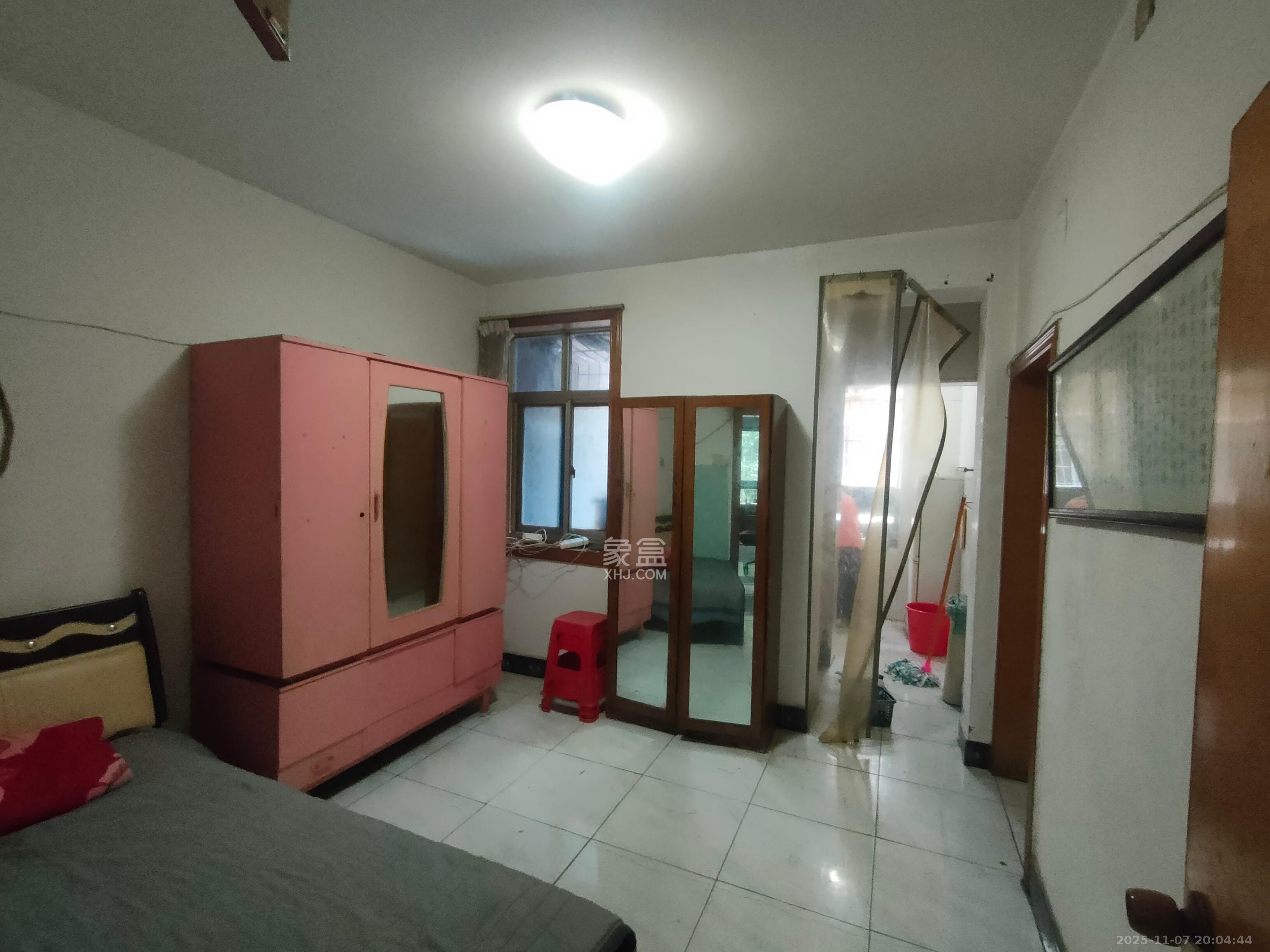 长岭包装宿舍  1室2厅1卫    1500.0元/月