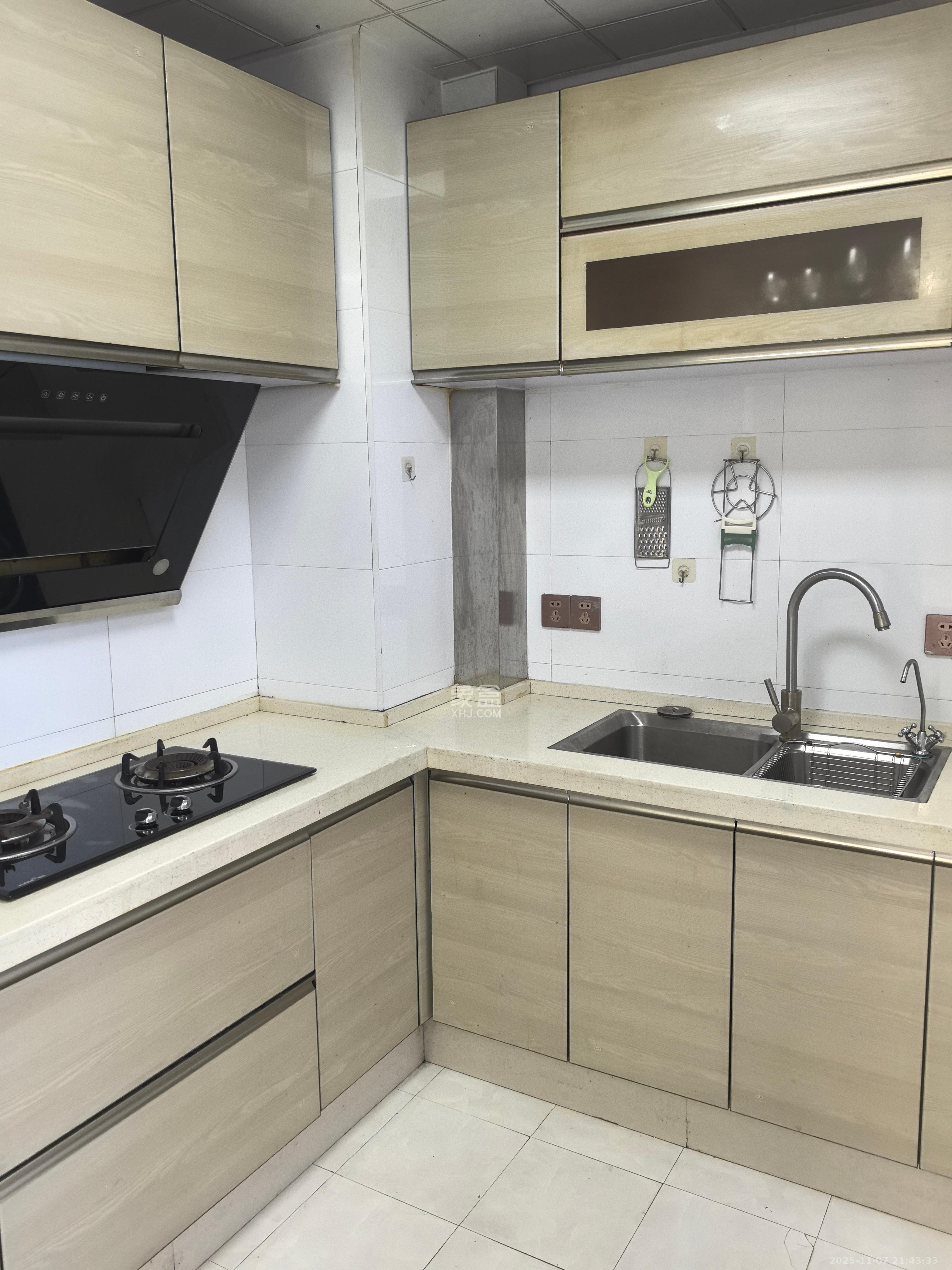 天下一家 2室1厅1卫 2500.0元/月 天下一家 2室1厅1卫 2500.0元/月室内图