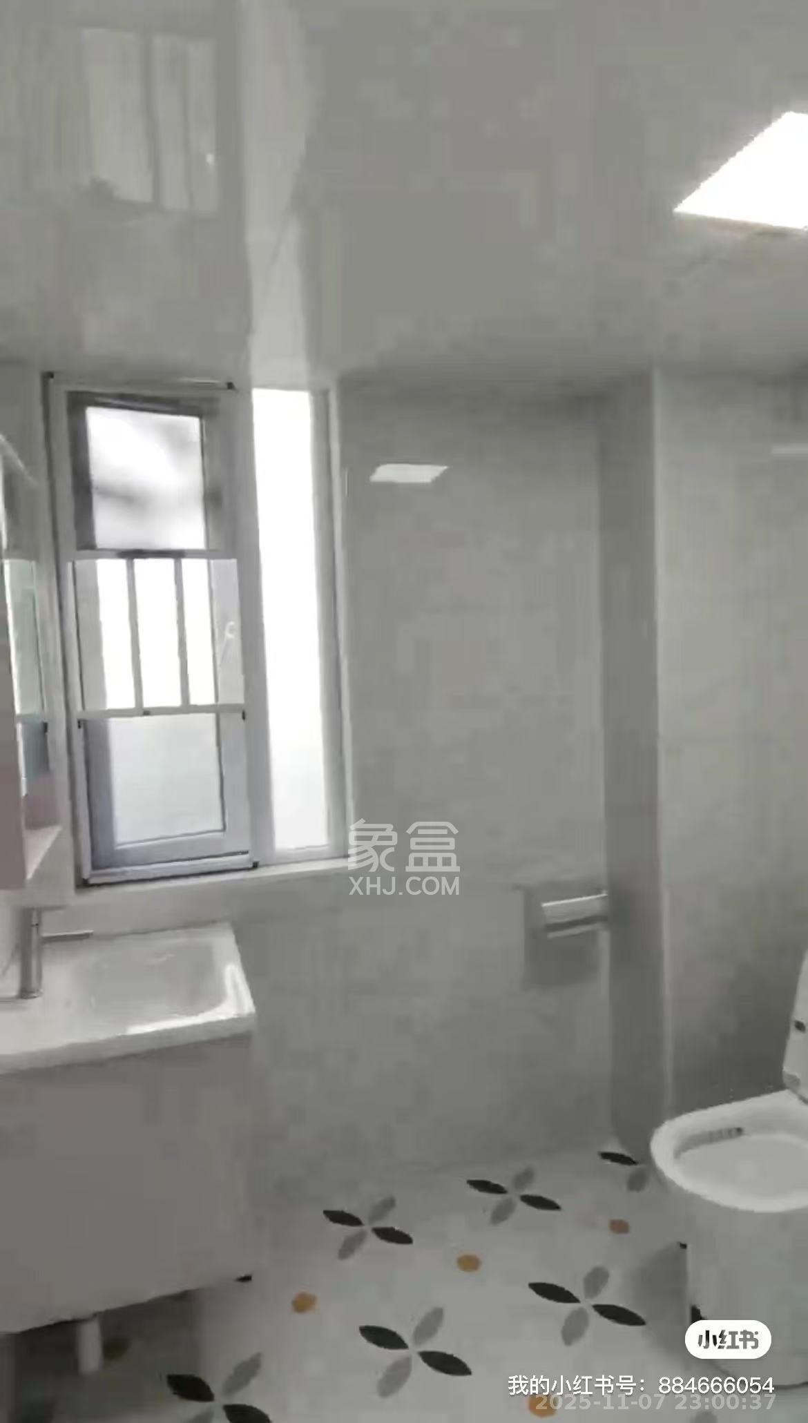 云和华府  3室2厅2卫    3000.0元/月室内图