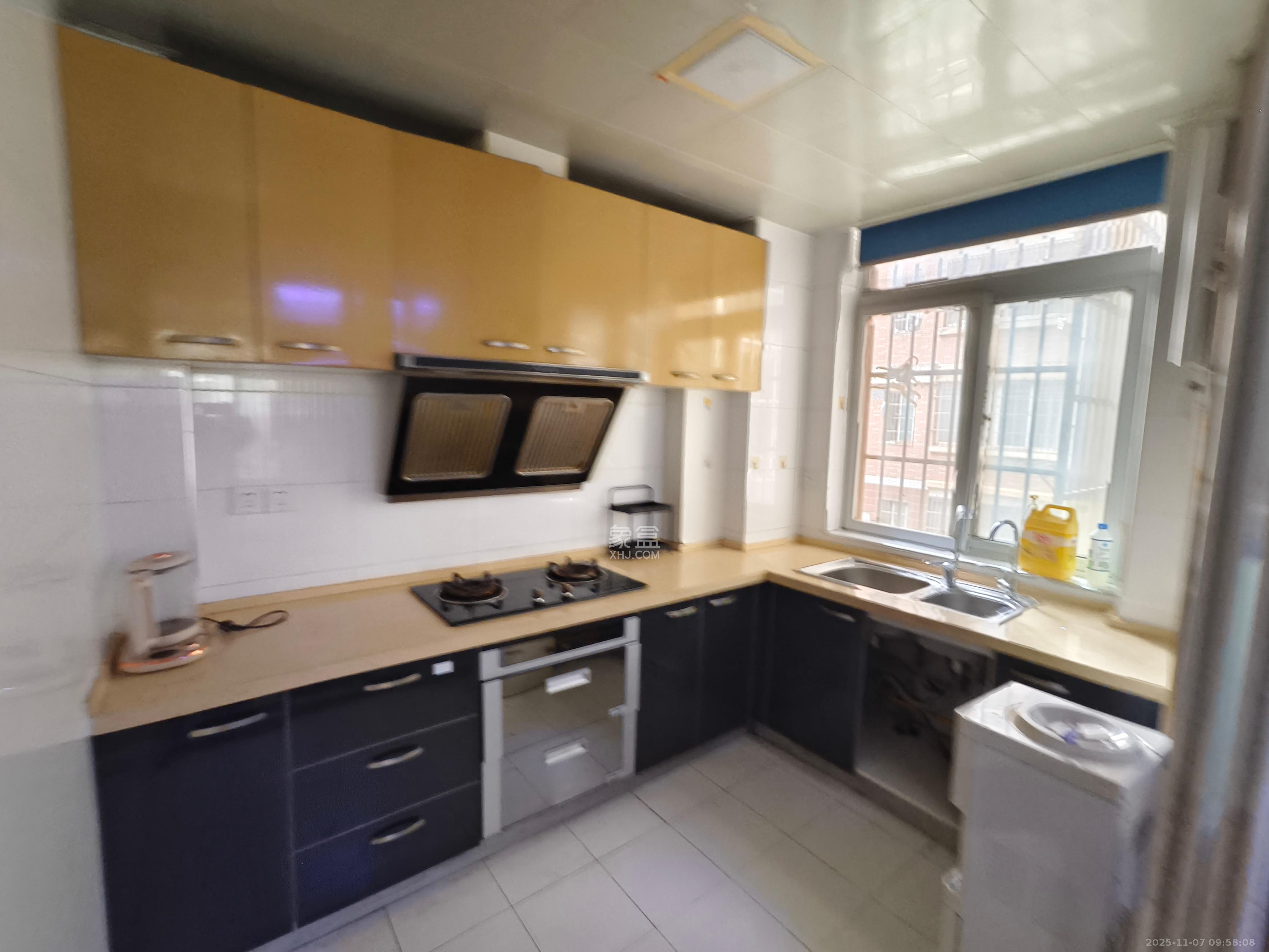 星城国际 3室2厅1卫 1600.0元/月 星城国际 3室2厅1卫 1600.0元/月室内图