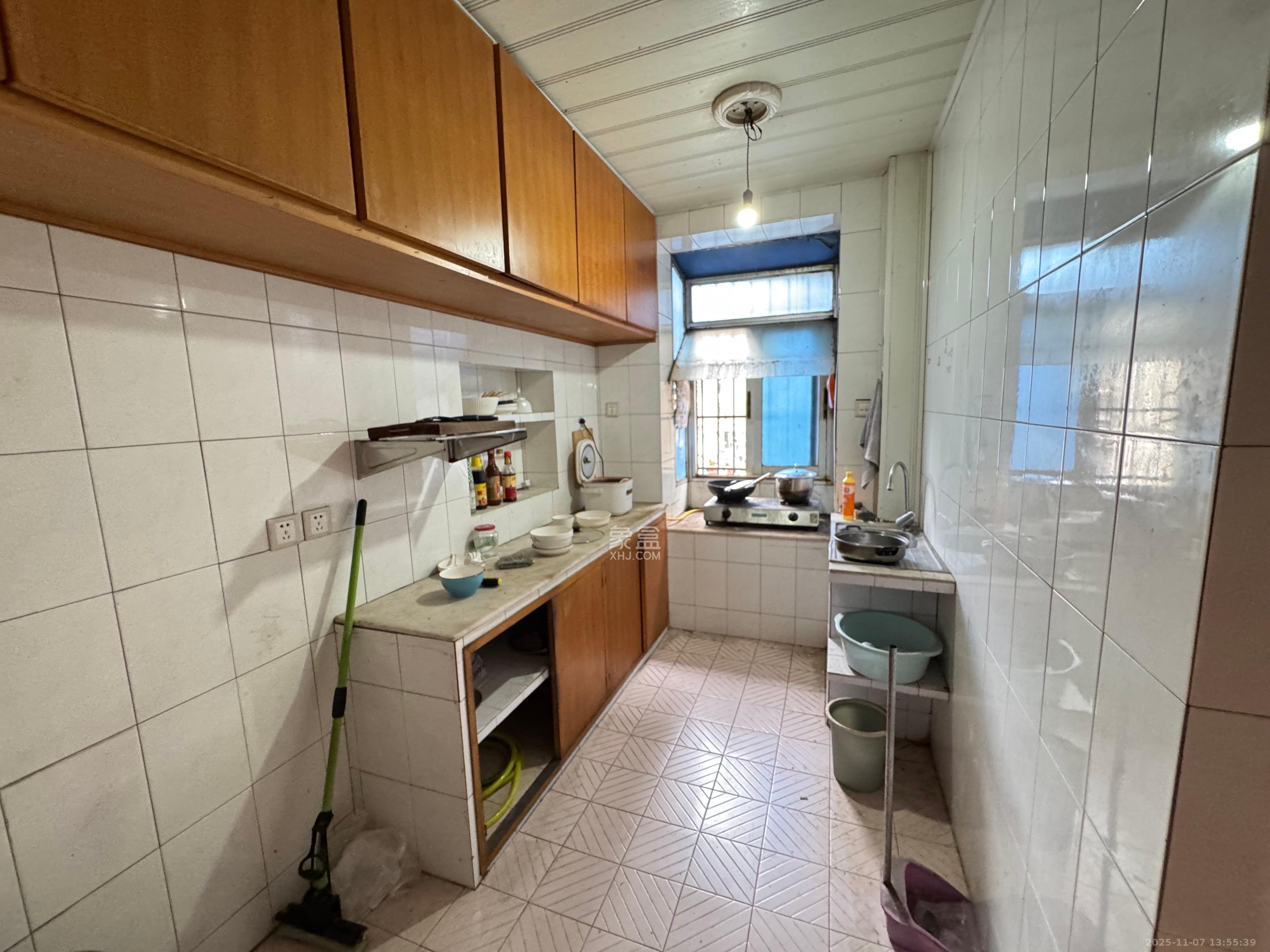 燕子岭宿舍燕子岭正街28号 1室1厅1卫 1650.0元/月 燕子岭宿舍燕子岭正街28号 1室1厅1卫 1650.0元/月室内图