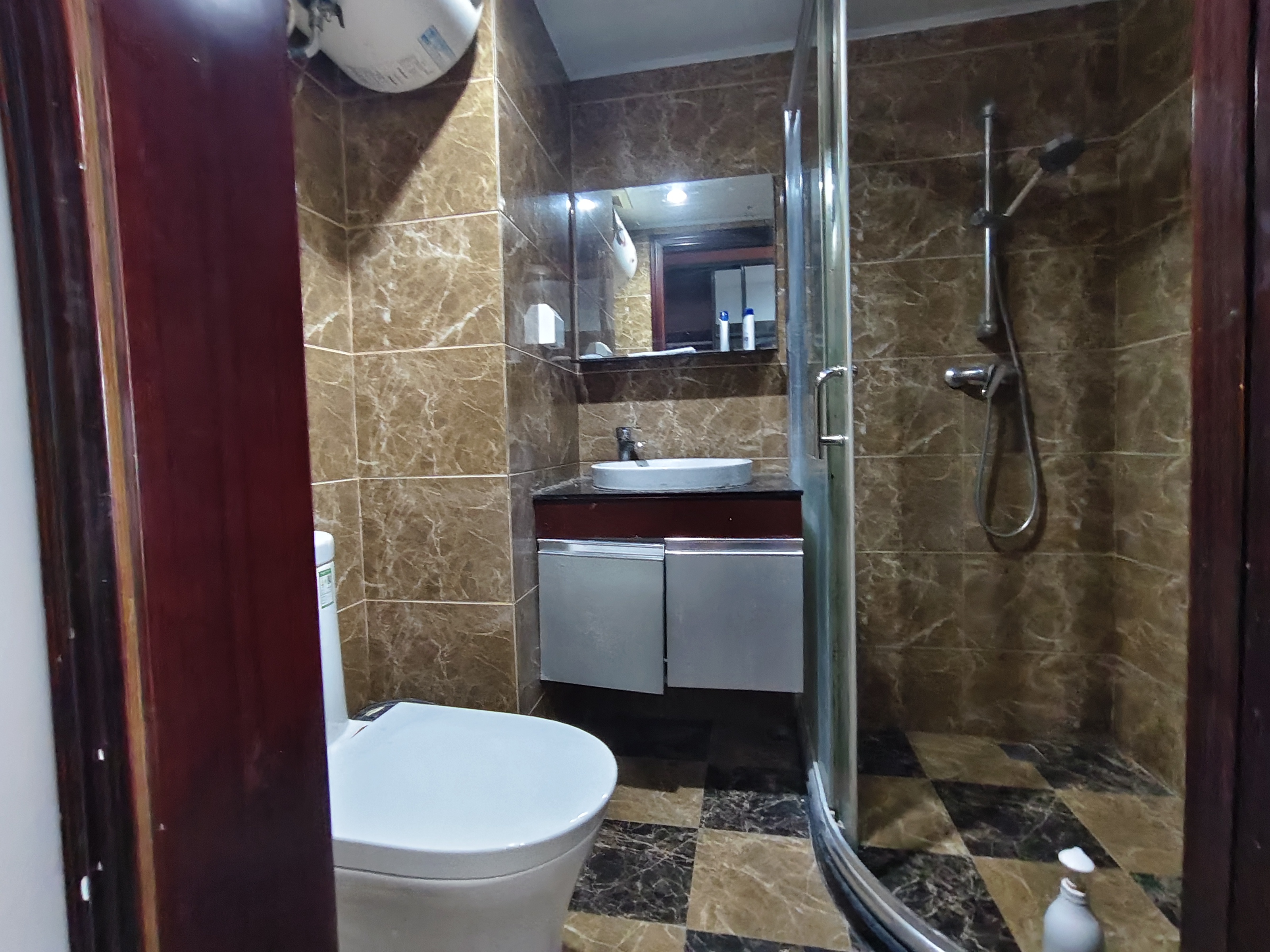 正大豪庭  1室0厅1卫    1600.0元/月室内图