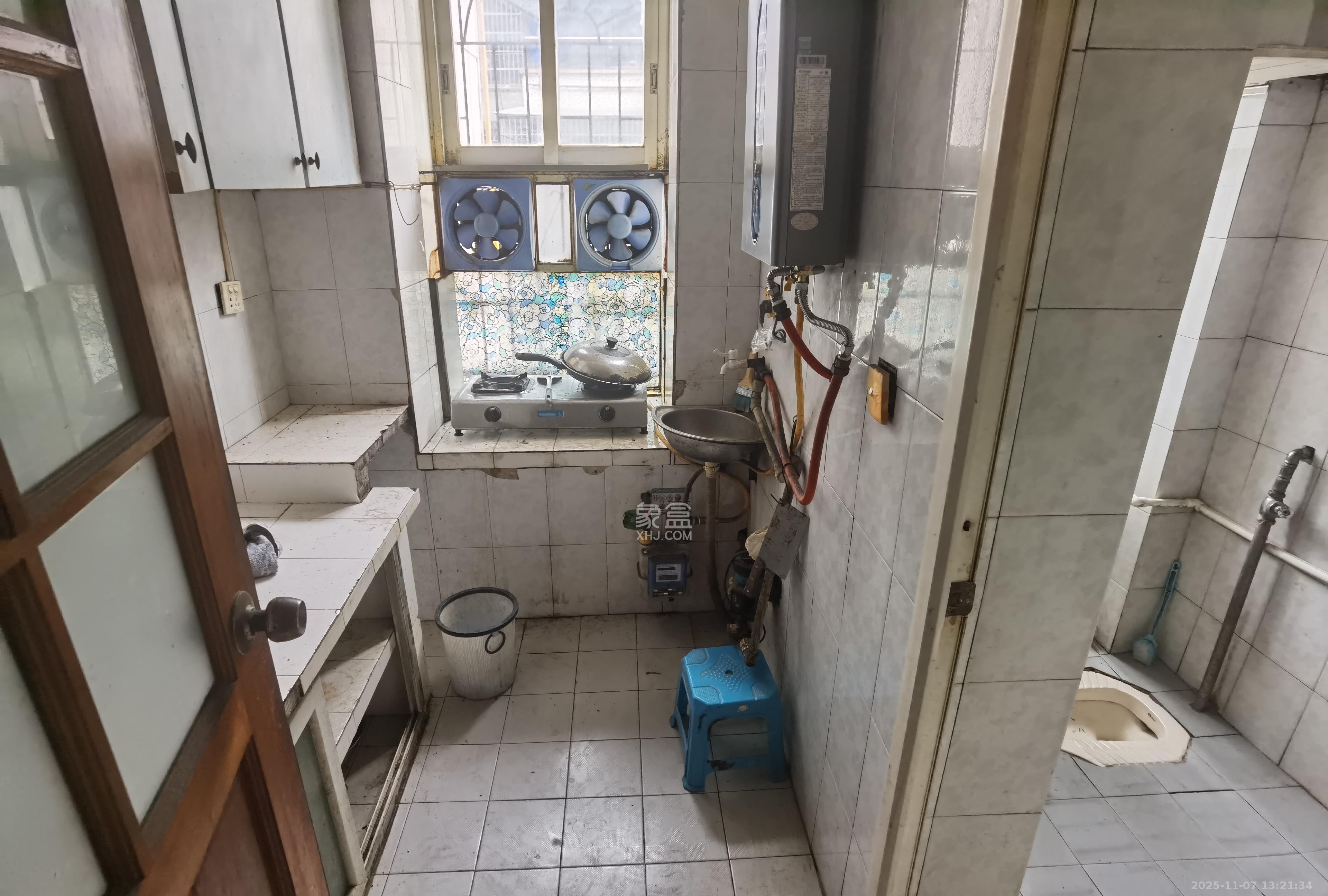 茶园坡社区(原王家冲社区)  2室1厅1卫    1500.0元/月室内图