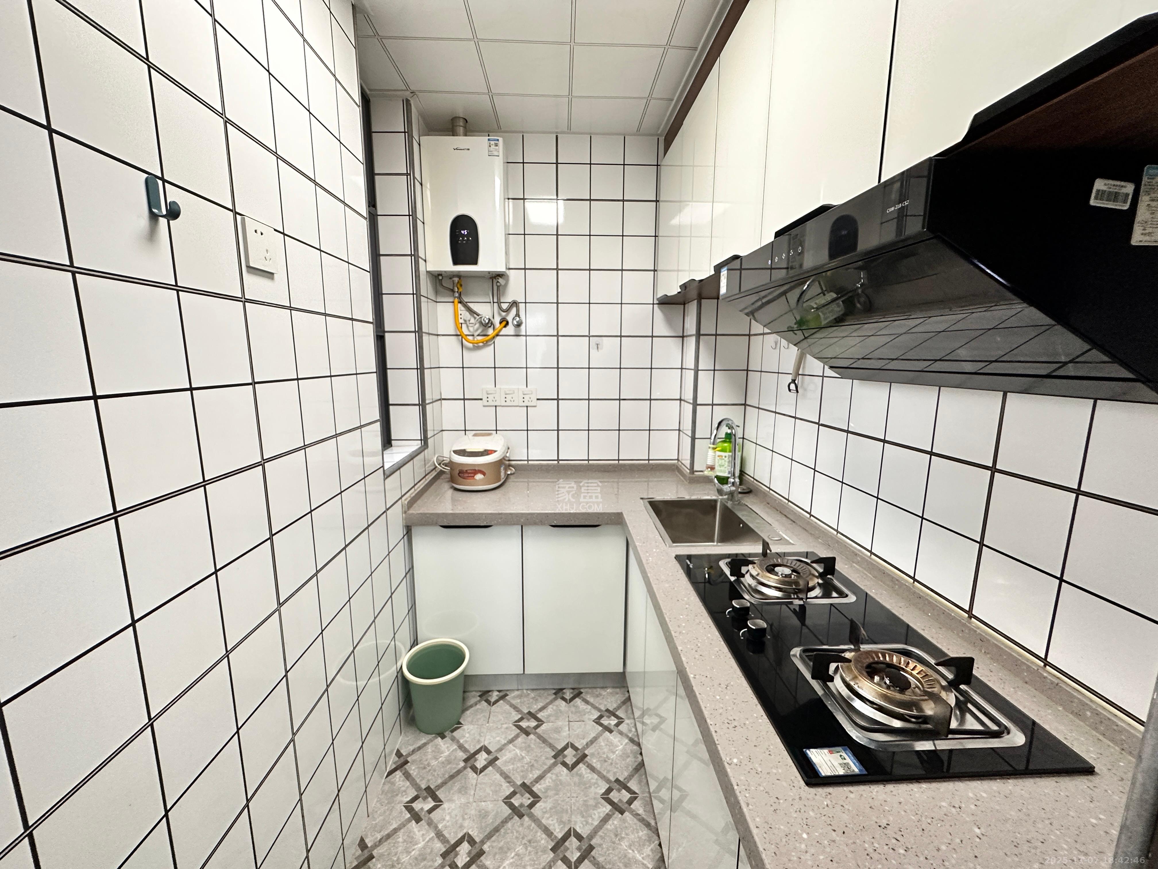 吉泰园安置小区  1室1厅1卫    2400.0元/月室内图