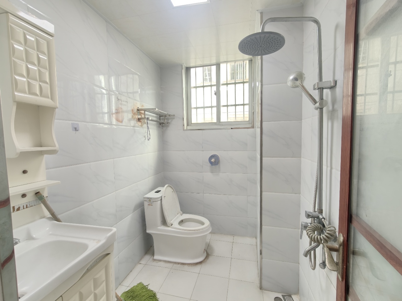 阳光巴洛克广场 3室2厅2卫 2500.0元/月 阳光巴洛克广场 3室2厅2卫 2500.0元/月室内图