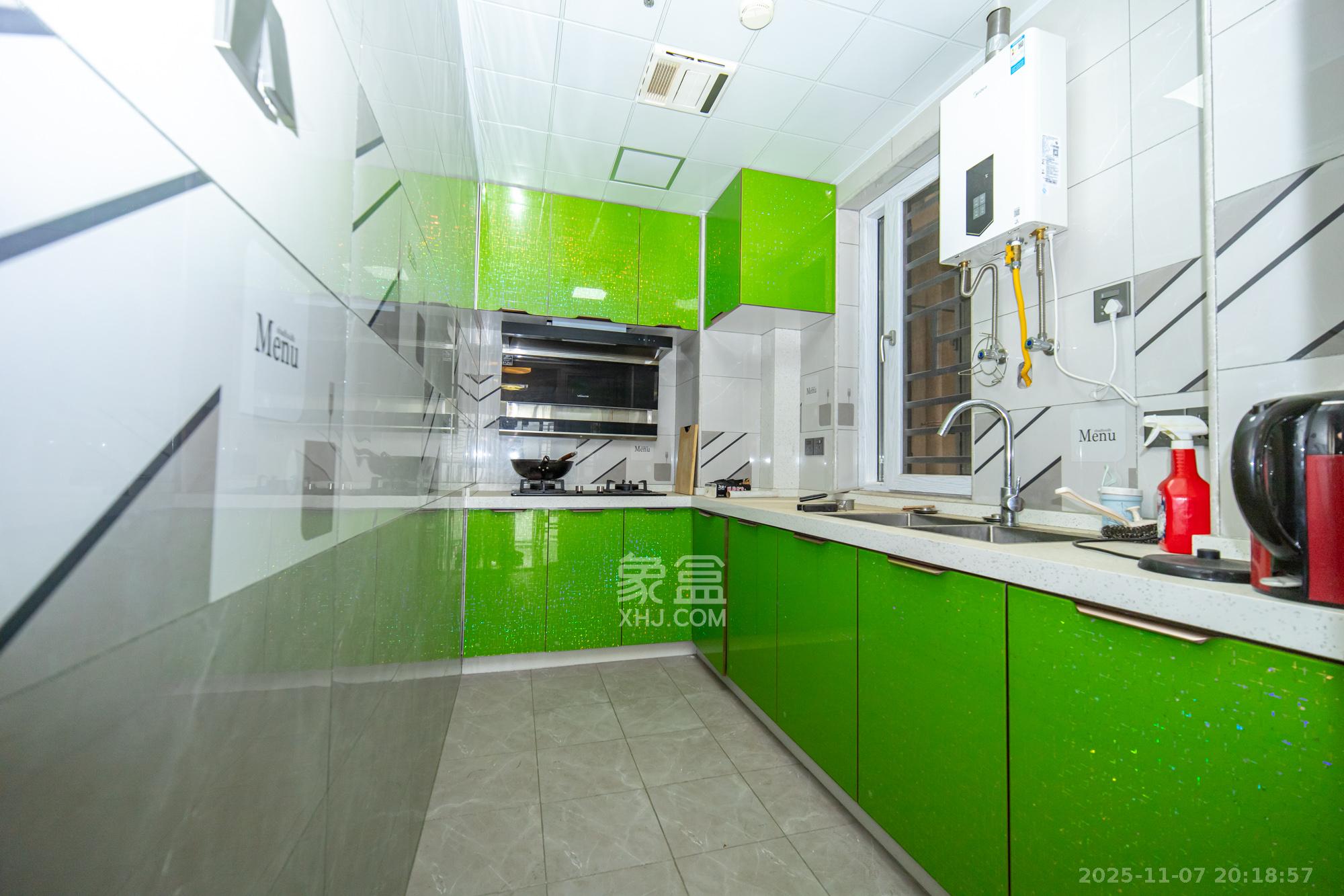 金科时代中心 3室2厅1卫 72.8万 金科时代中心 3室2厅1卫 72.8万厨房