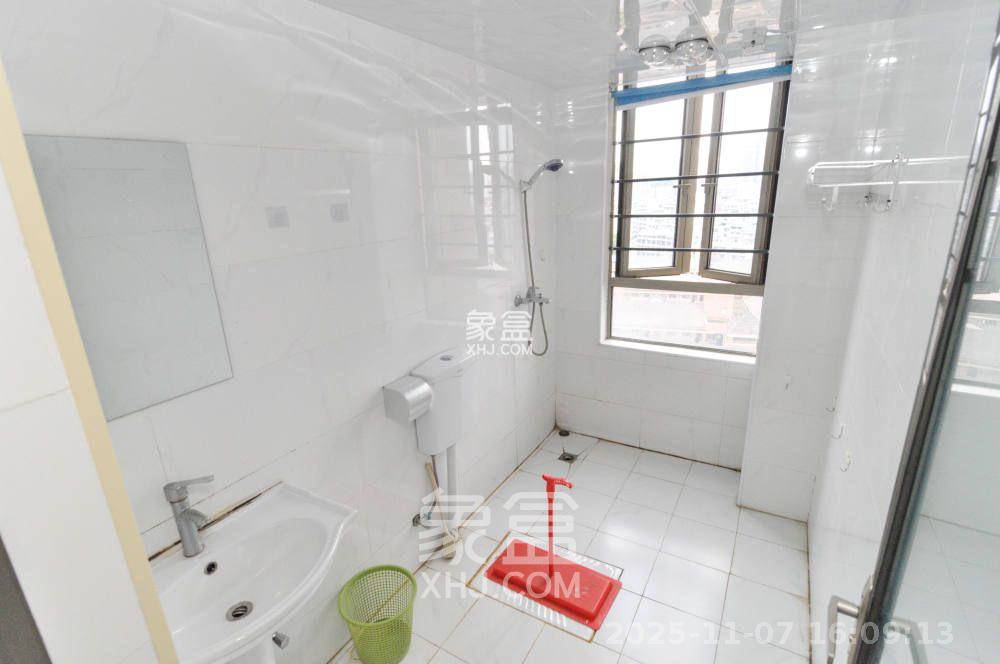 梅溪湖金茂悦（金悦雅苑）  4室2厅2卫    3300.0元/月室内图