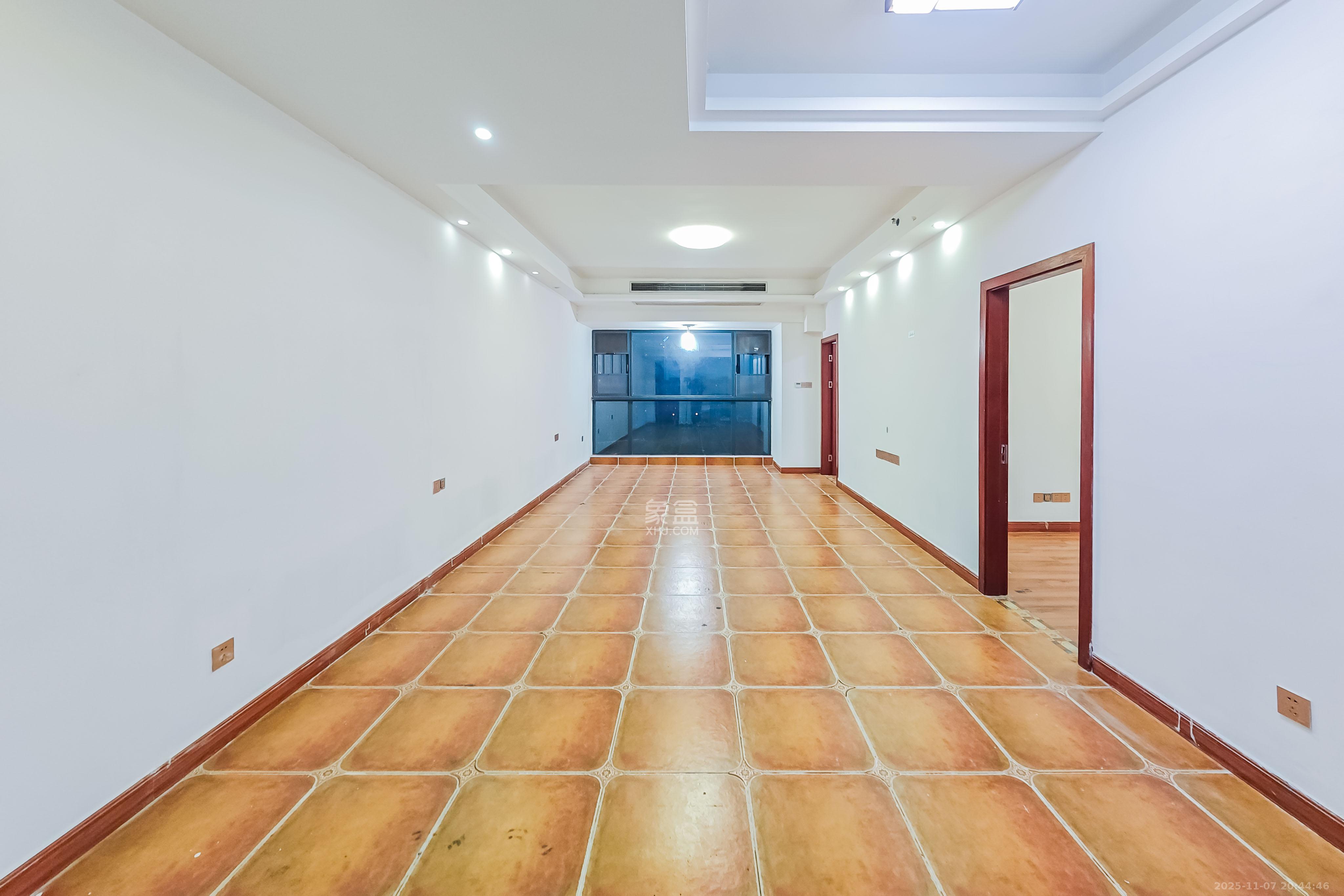 京武浪琴山一、二期  2室1厅1卫    108.0万