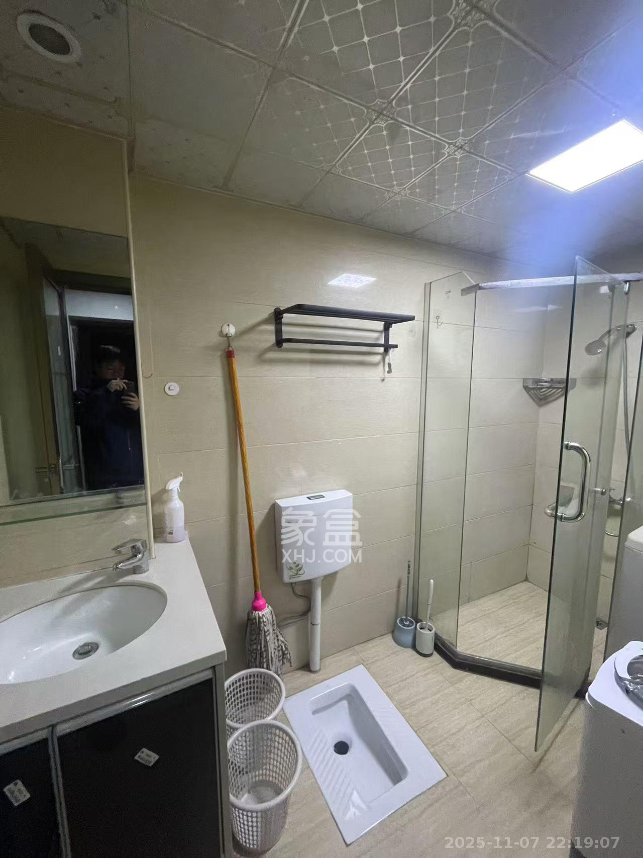 东方银座（东方摩卡）  1室1厅1卫    1600.0元/月室内图