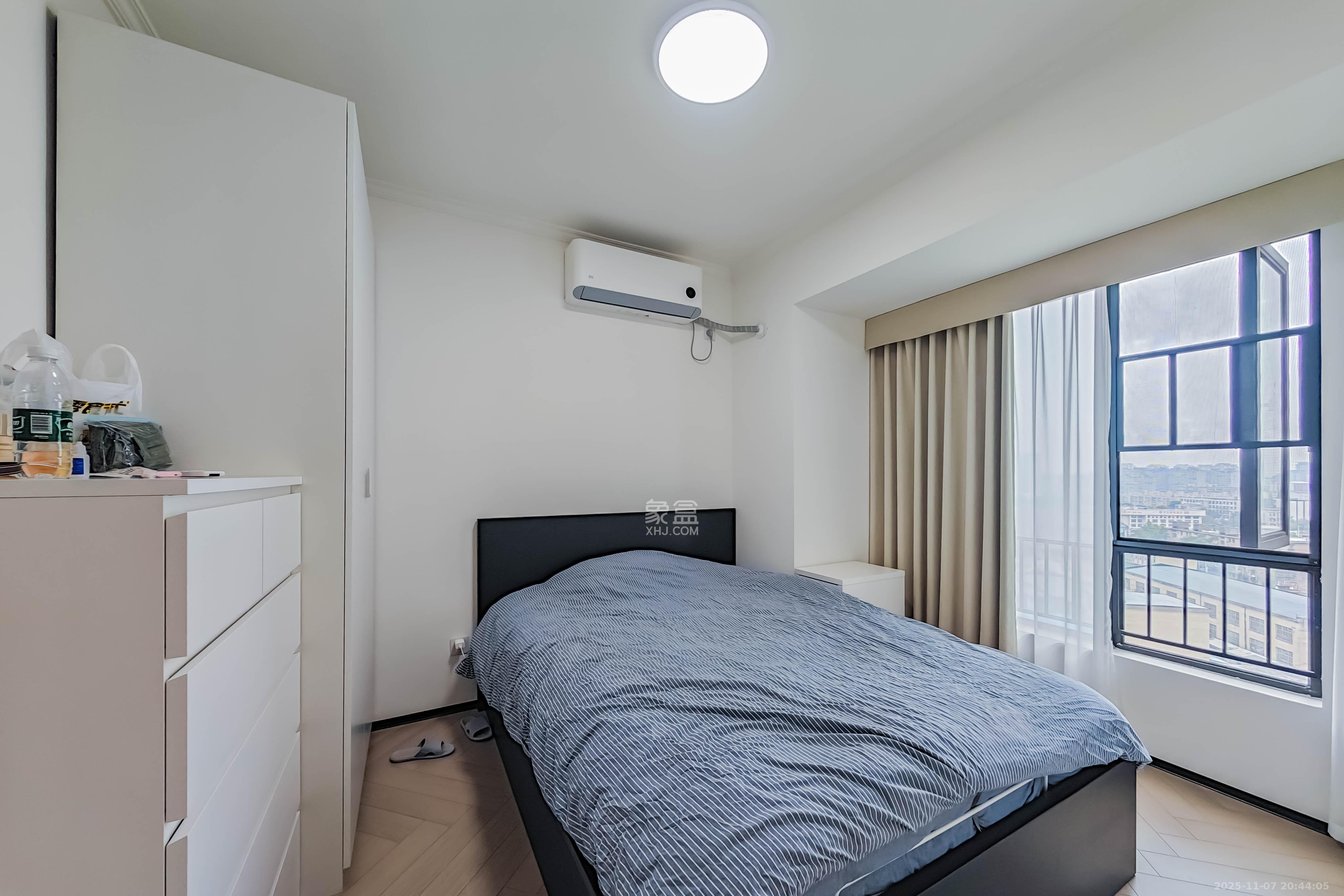 万科金域华府三四期 4室2厅2卫 142.0万 万科金域华府三四期 4室2厅2卫 142.0万卧室