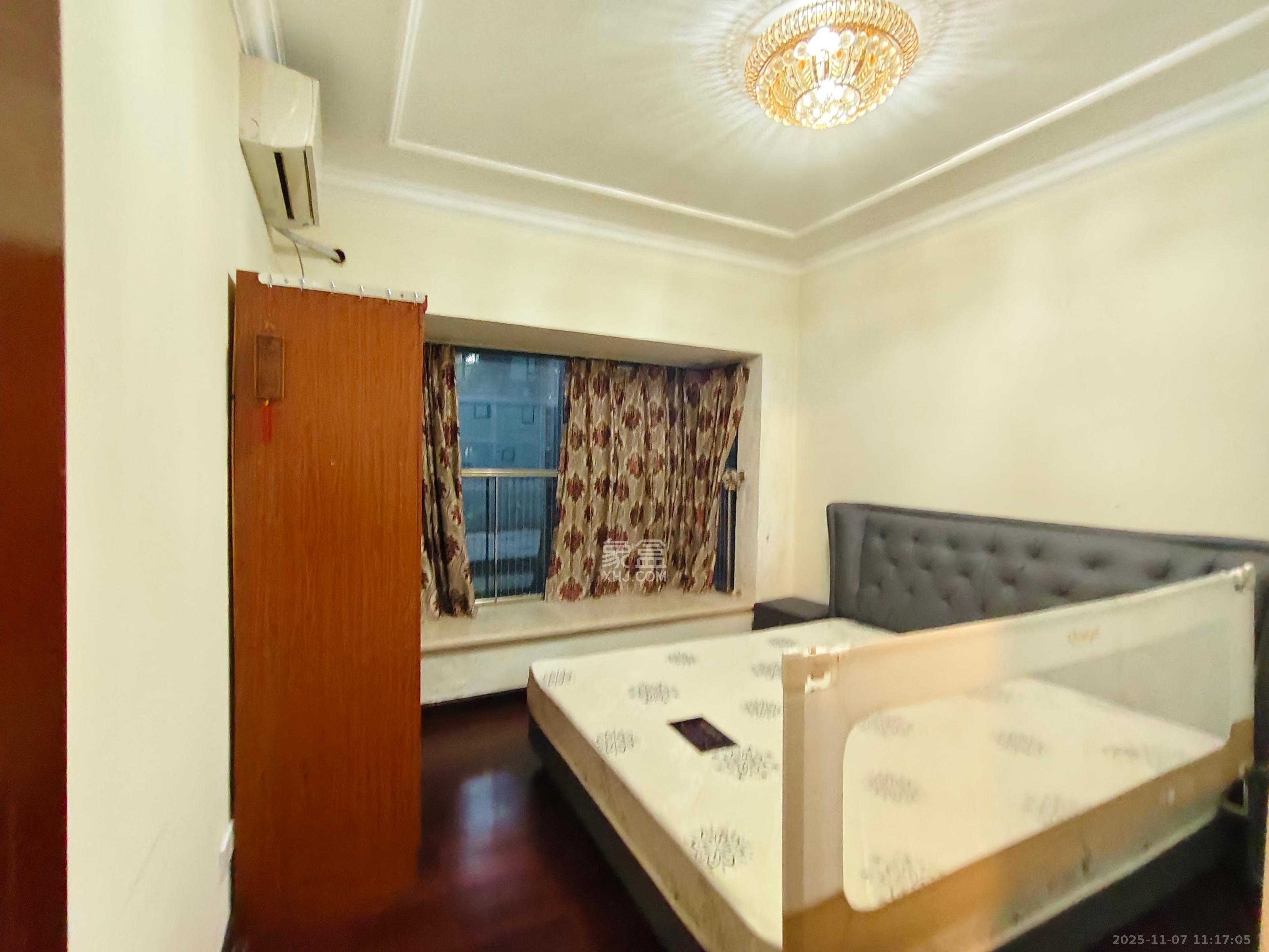 恒大华府 2室2厅1卫 1800.0元/月 恒大华府 2室2厅1卫 1800.0元/月室内图