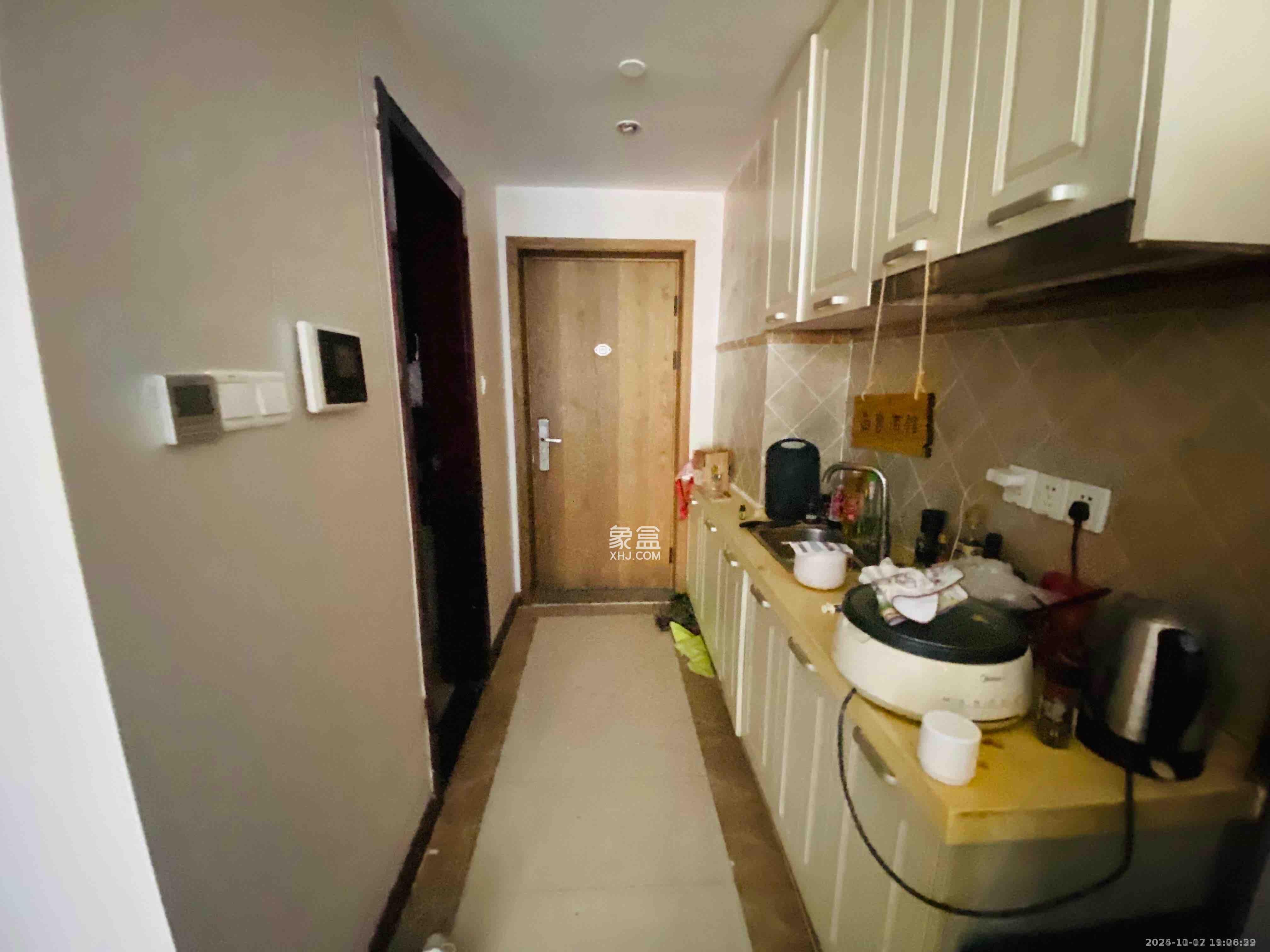 嘉斯茂购物广场(国中星城) 1室1厅1卫 1500.0元/月 嘉斯茂购物广场(国中星城) 1室1厅1卫 1500.0元/月室内图