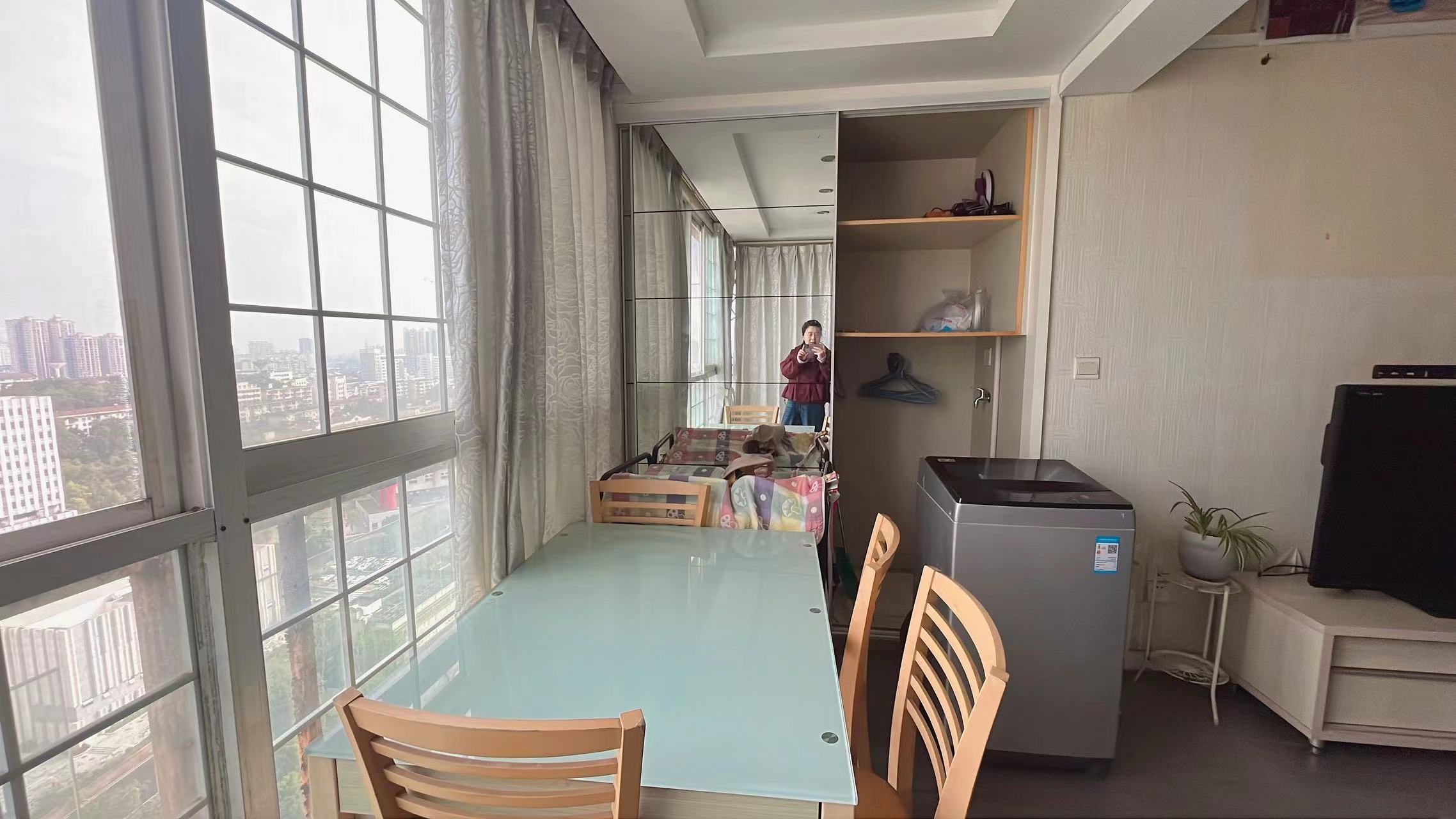 书香名邸一期 1室2厅2卫 1280.0元/月 书香名邸一期 1室2厅2卫 1280.0元/月室内图