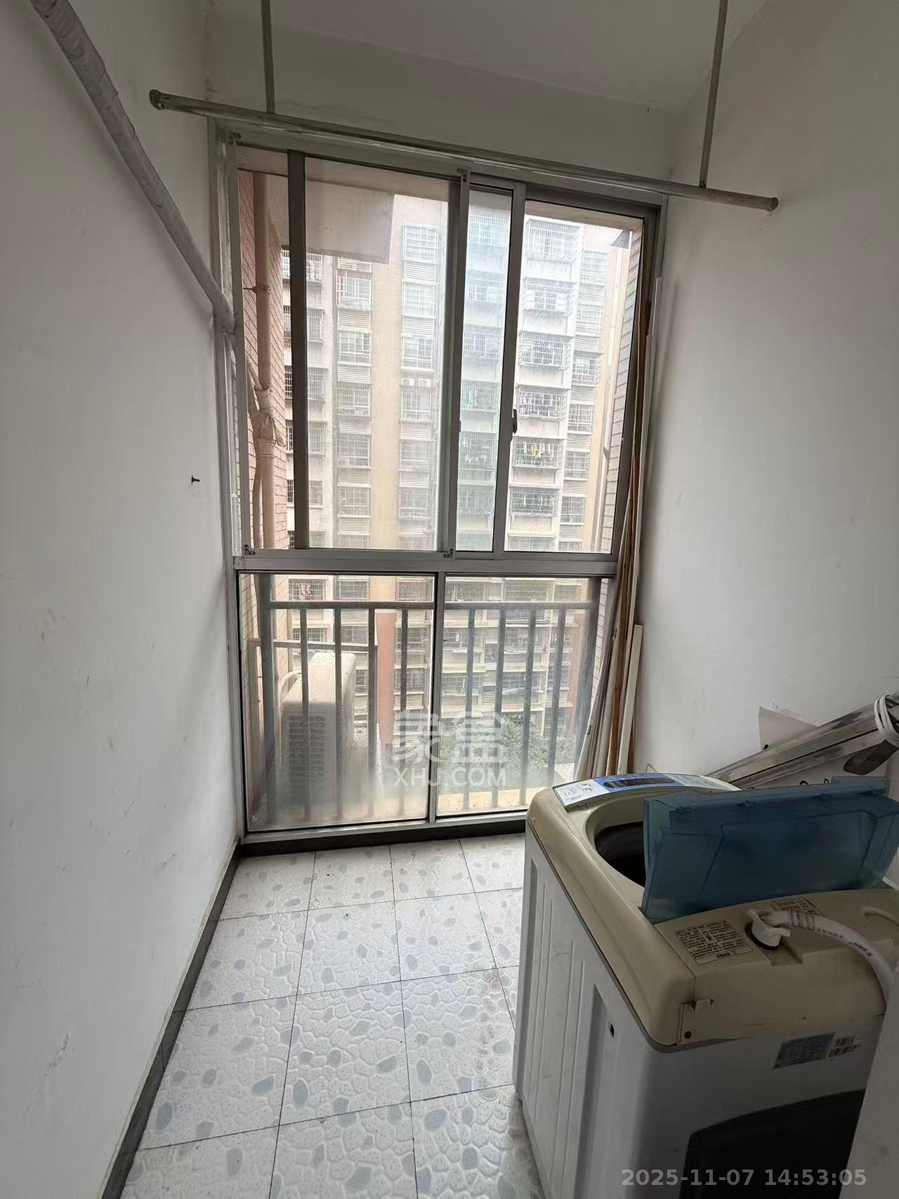 先锋新宇  2室1厅1卫    1600.0元/月室内图