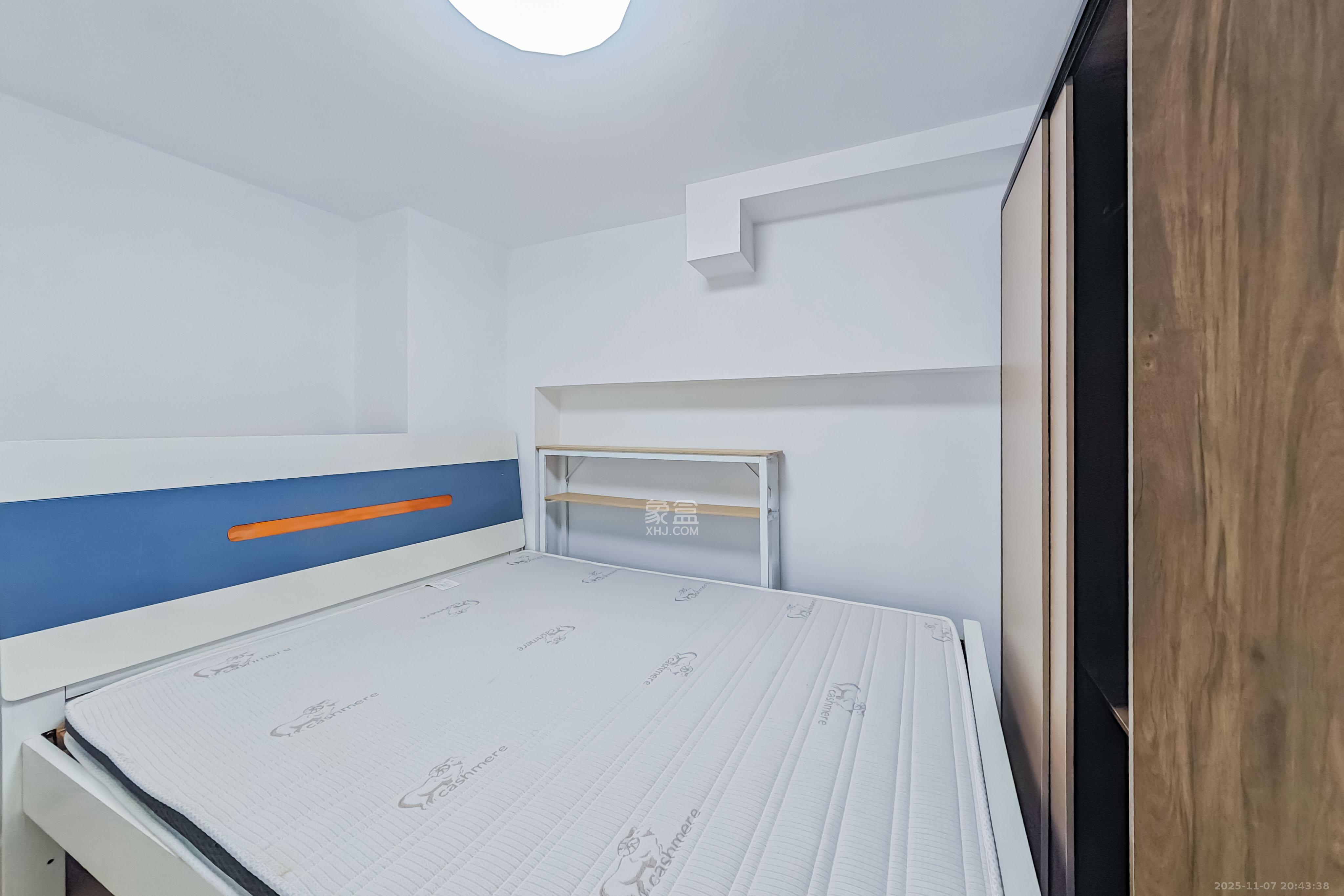 卓越伊景苑 2室1厅1卫 28.0万 卓越伊景苑 2室1厅1卫 28.0万卧室