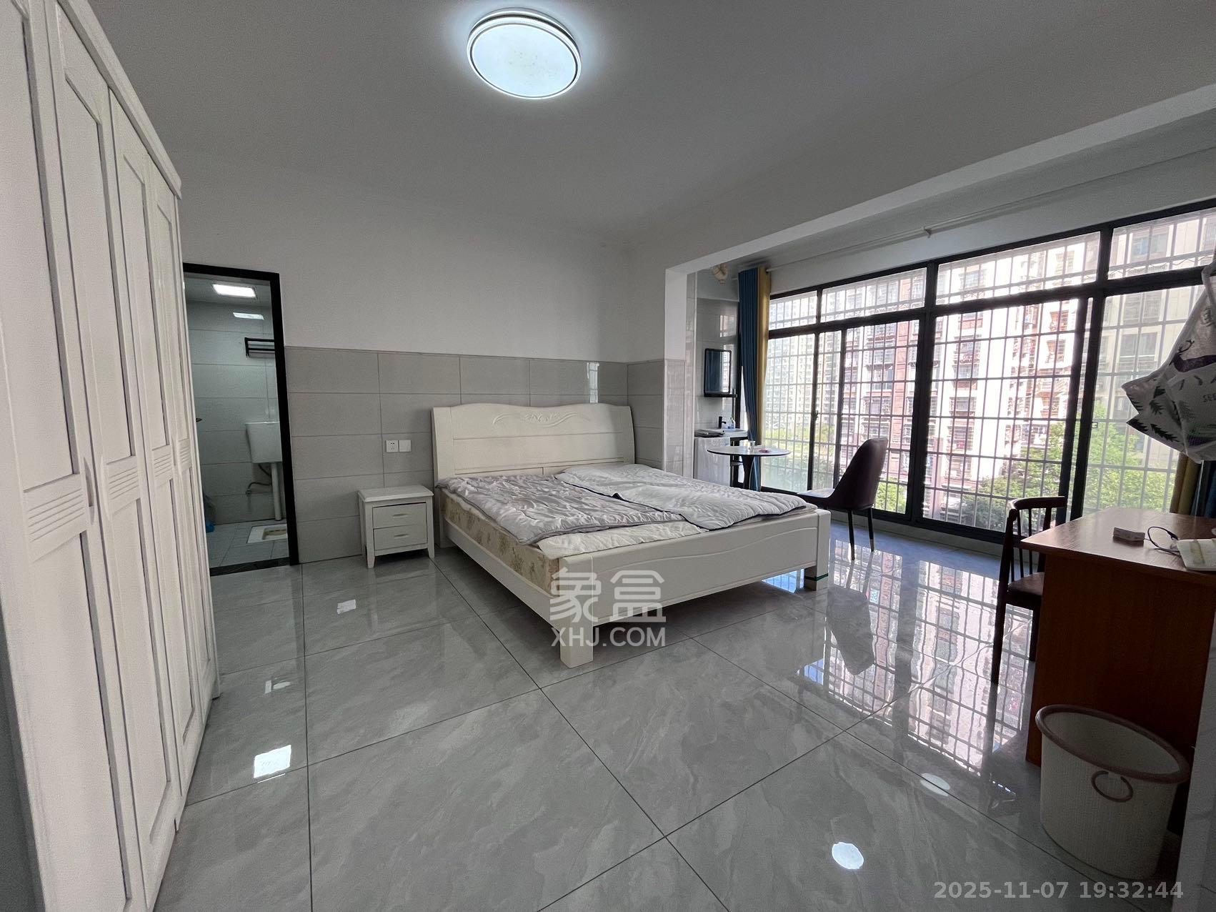 桥头家苑一期 1室0厅1卫 1100.0元/月 桥头家苑一期 1室0厅1卫 1100.0元/月室内图