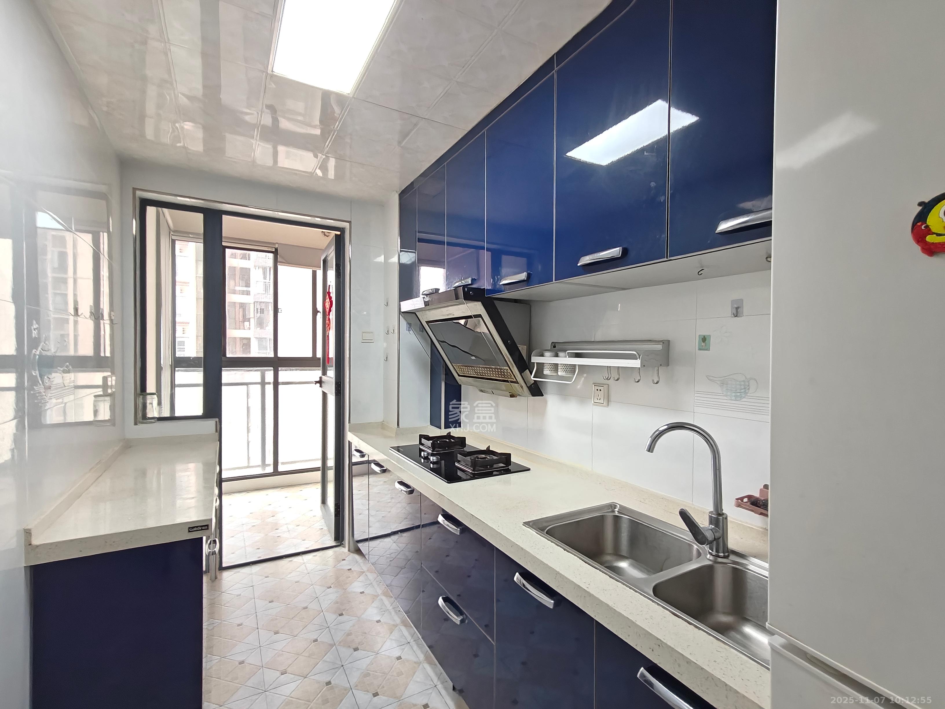 钱隆首府(福晟御园) 3室2厅2卫 3200.0元/月 钱隆首府(福晟御园) 3室2厅2卫 3200.0元/月室内图