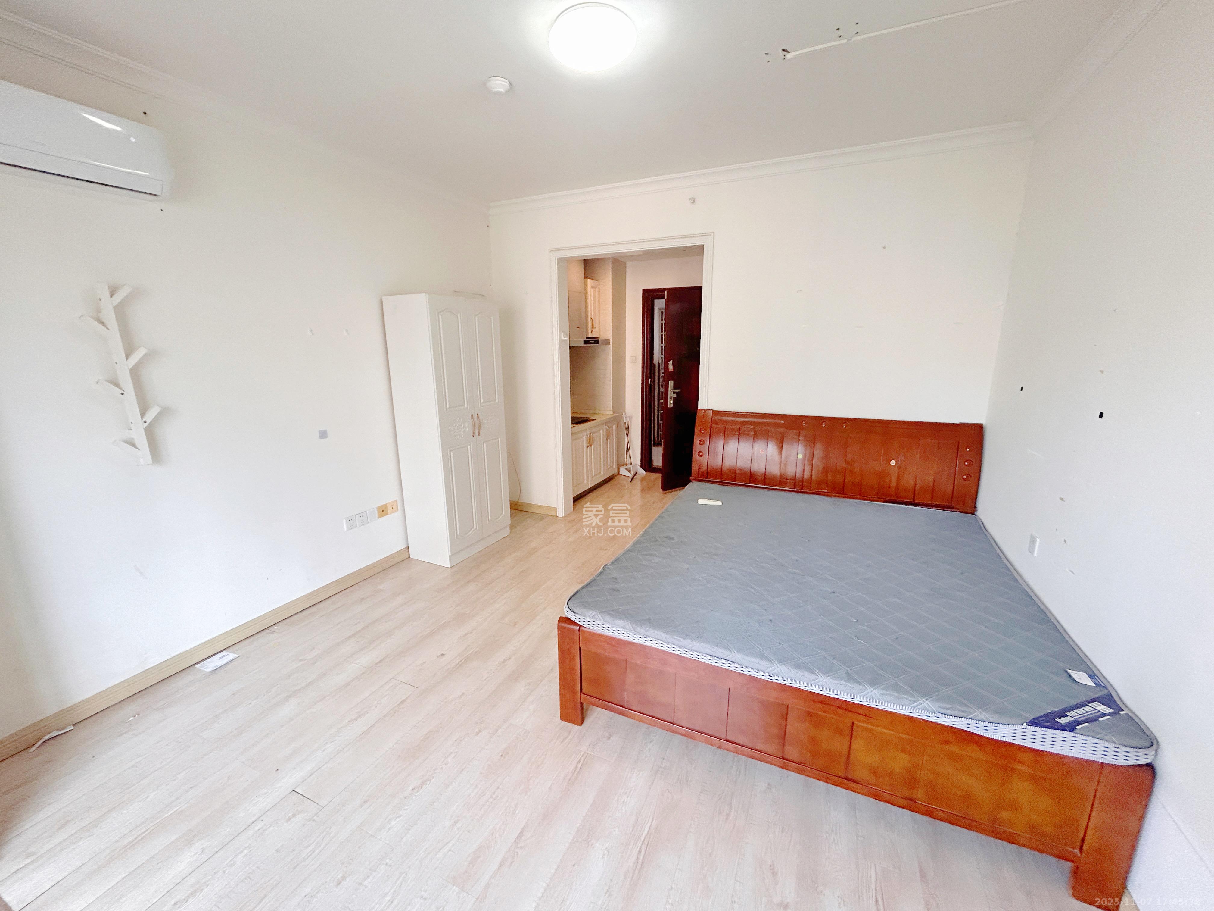 五江天街北区 1室1厅1卫 1200.0元/月 五江天街北区 1室1厅1卫 1200.0元/月室内图