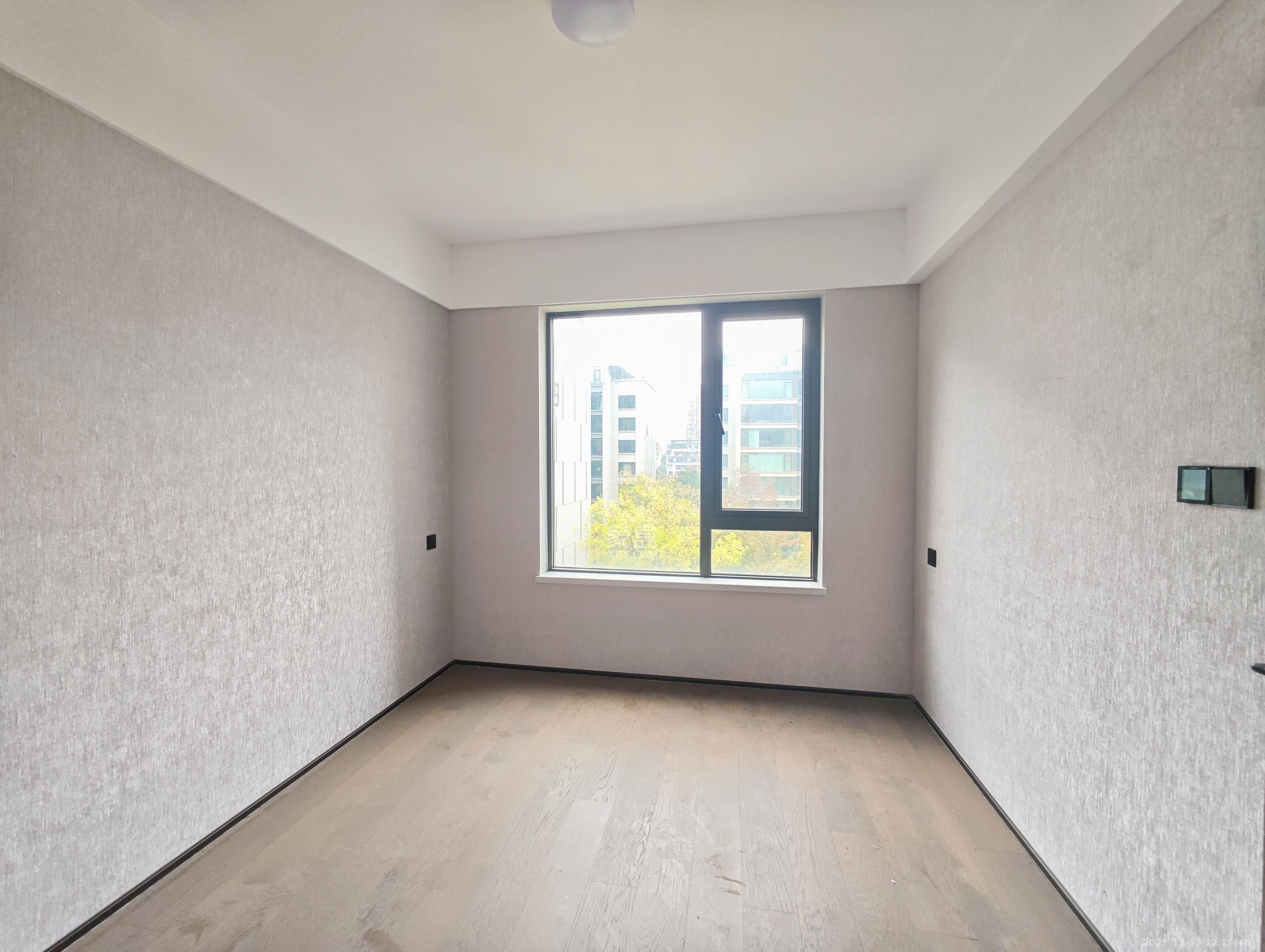 印湘山 4室2厅2卫 286.0万 印湘山 4室2厅2卫 286.0万卧室