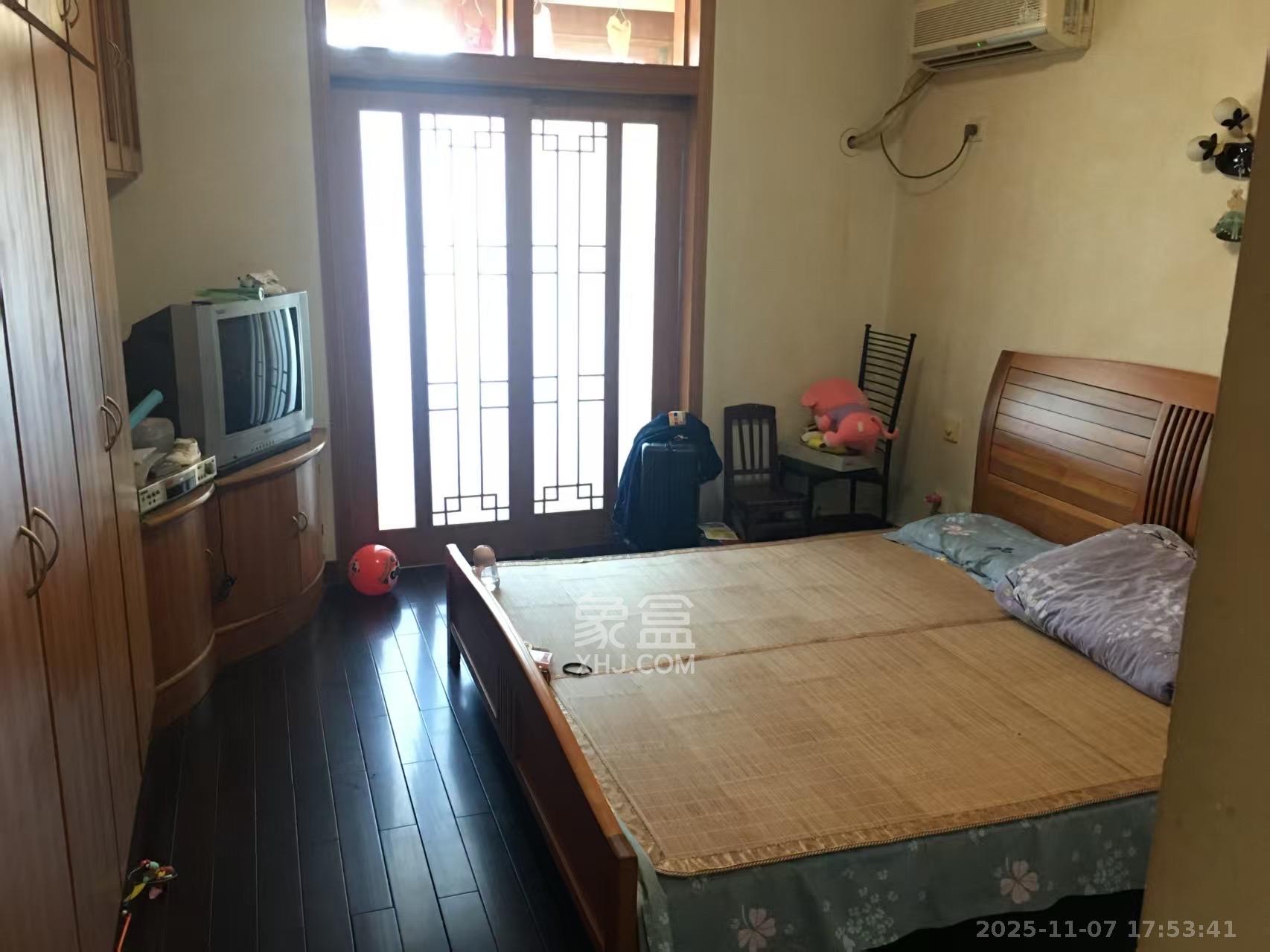 火星三片(月桂社区) 3室2厅2卫 1600.0元/月 火星三片(月桂社区) 3室2厅2卫 1600.0元/月室内图