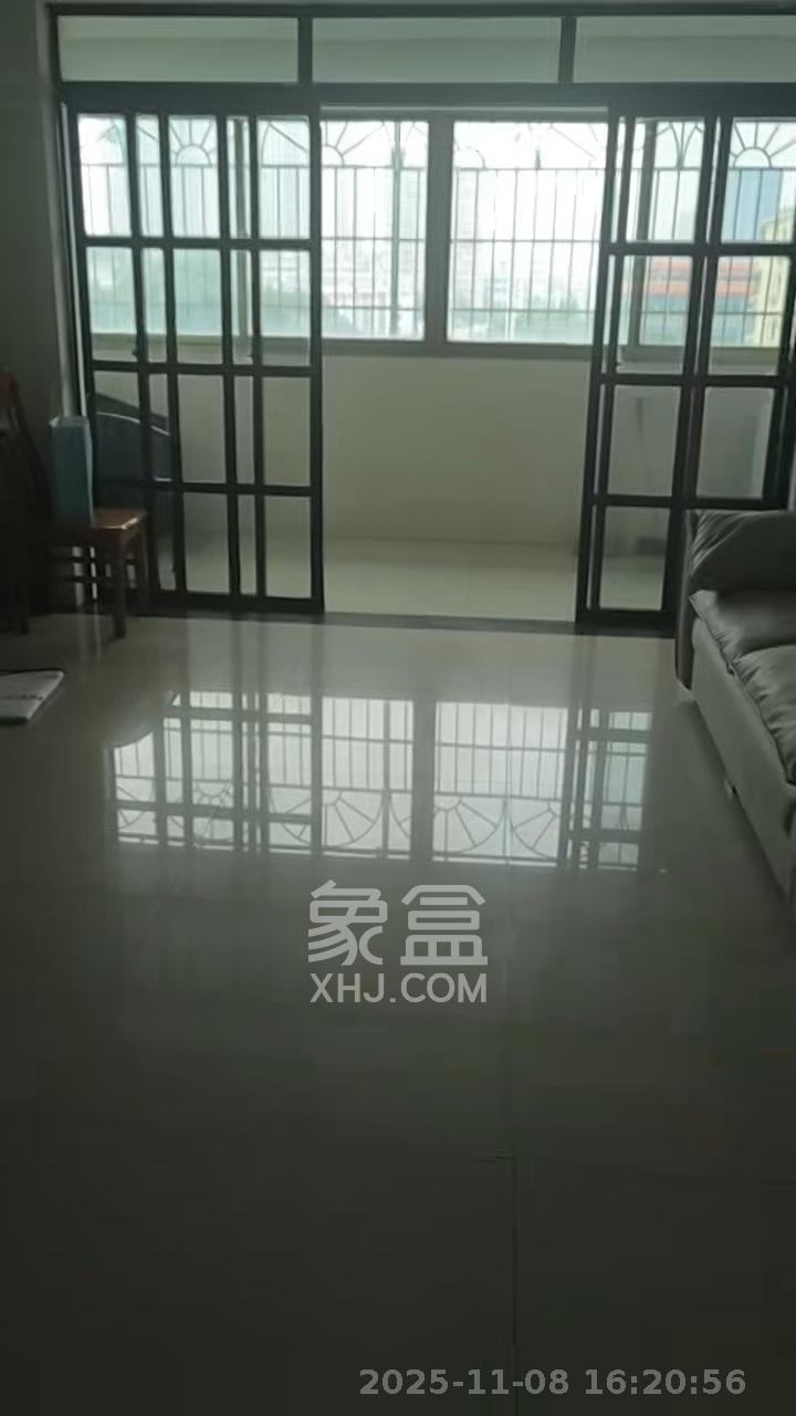 旺角佳园  4室2厅2卫    2000.0元/月室内图