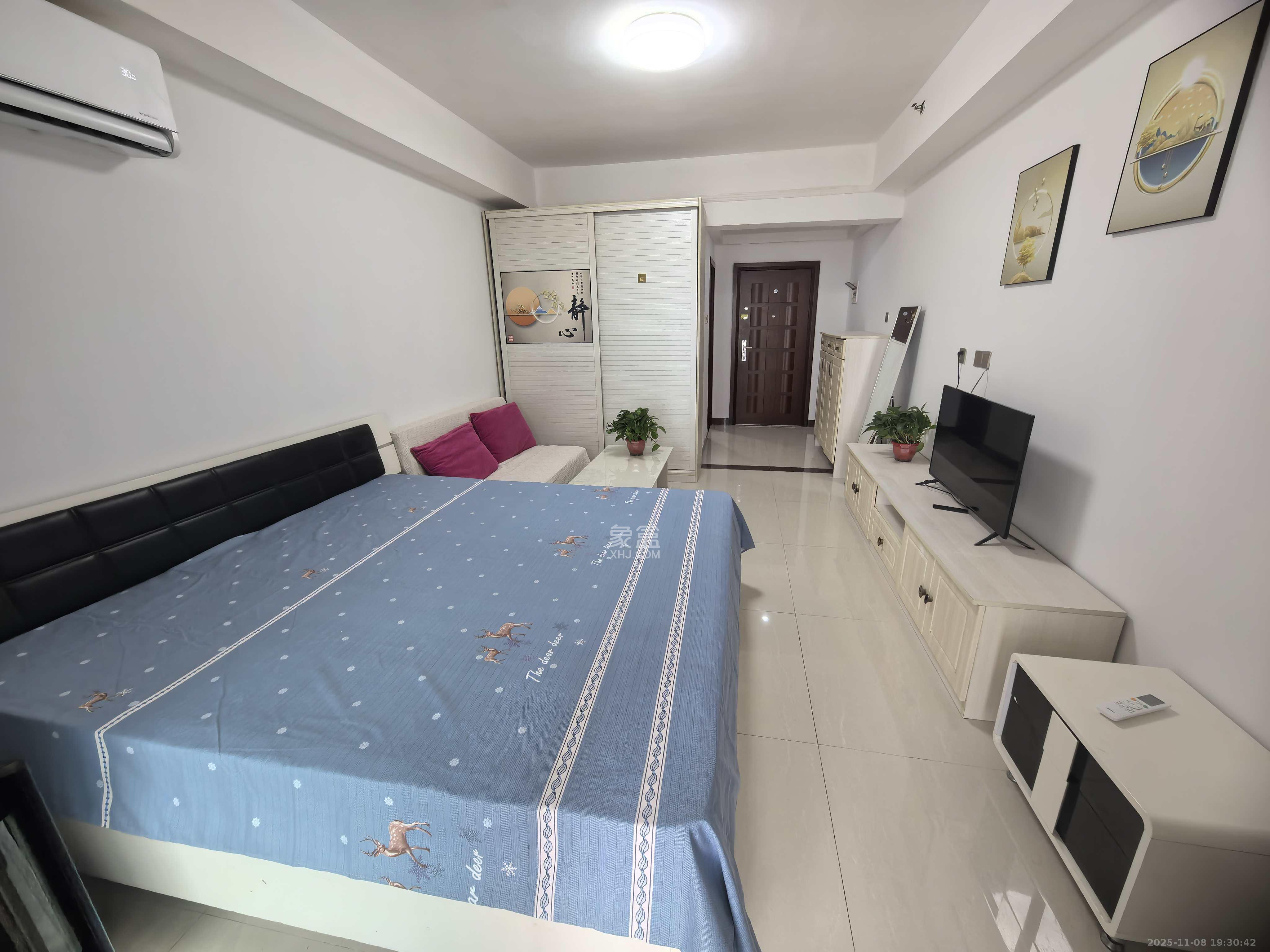 东塘瑞府  1室1厅1卫    1600.0元/月室内图1