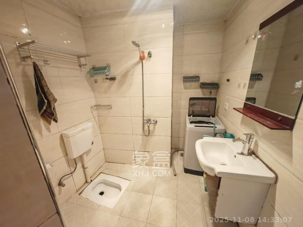 湖韵佳苑  2室1厅1卫    1700.0元/月室内图