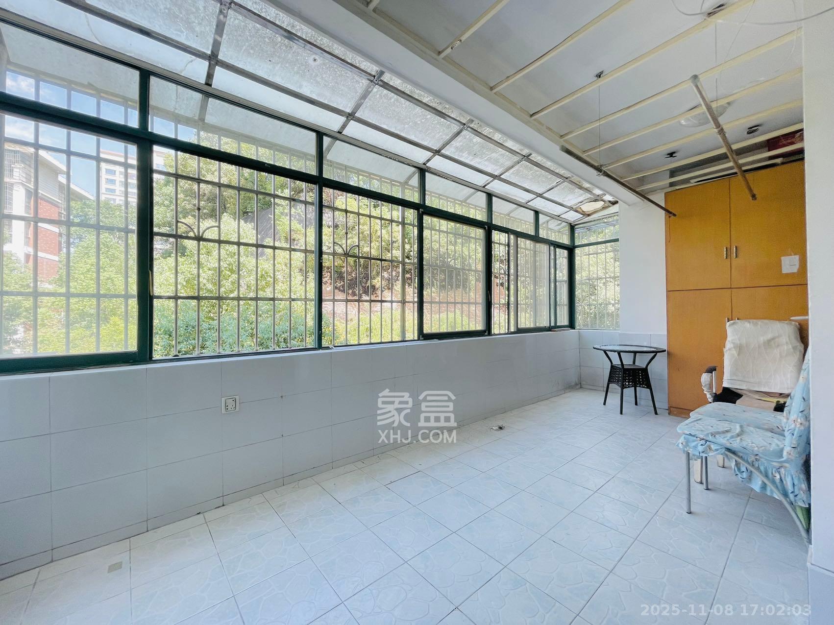 盛世康城 3室2厅2卫 1900.0元/月 盛世康城 3室2厅2卫 1900.0元/月室内图