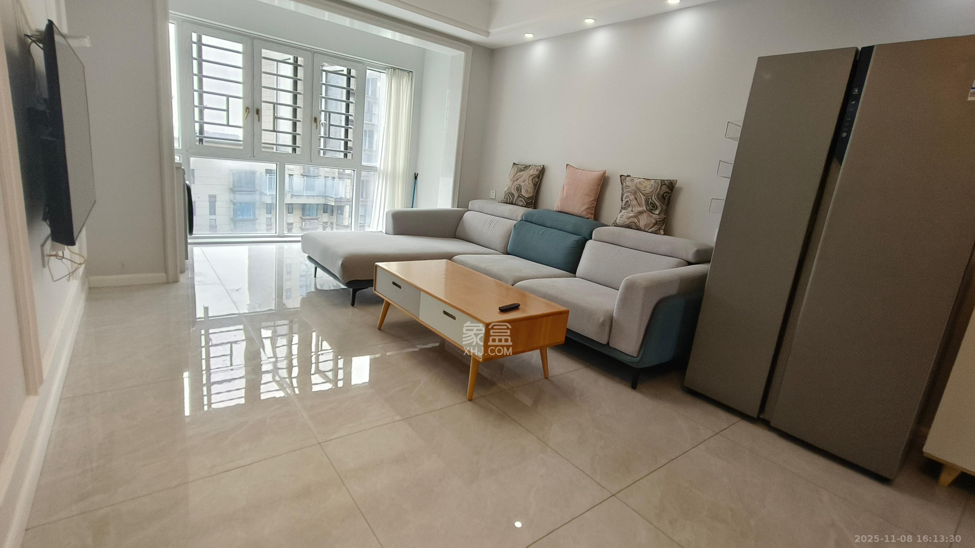 轻盐阳光CEO(轻盐雅苑)(轻奢时代)  3室2厅2卫    2800.0元/月室内图