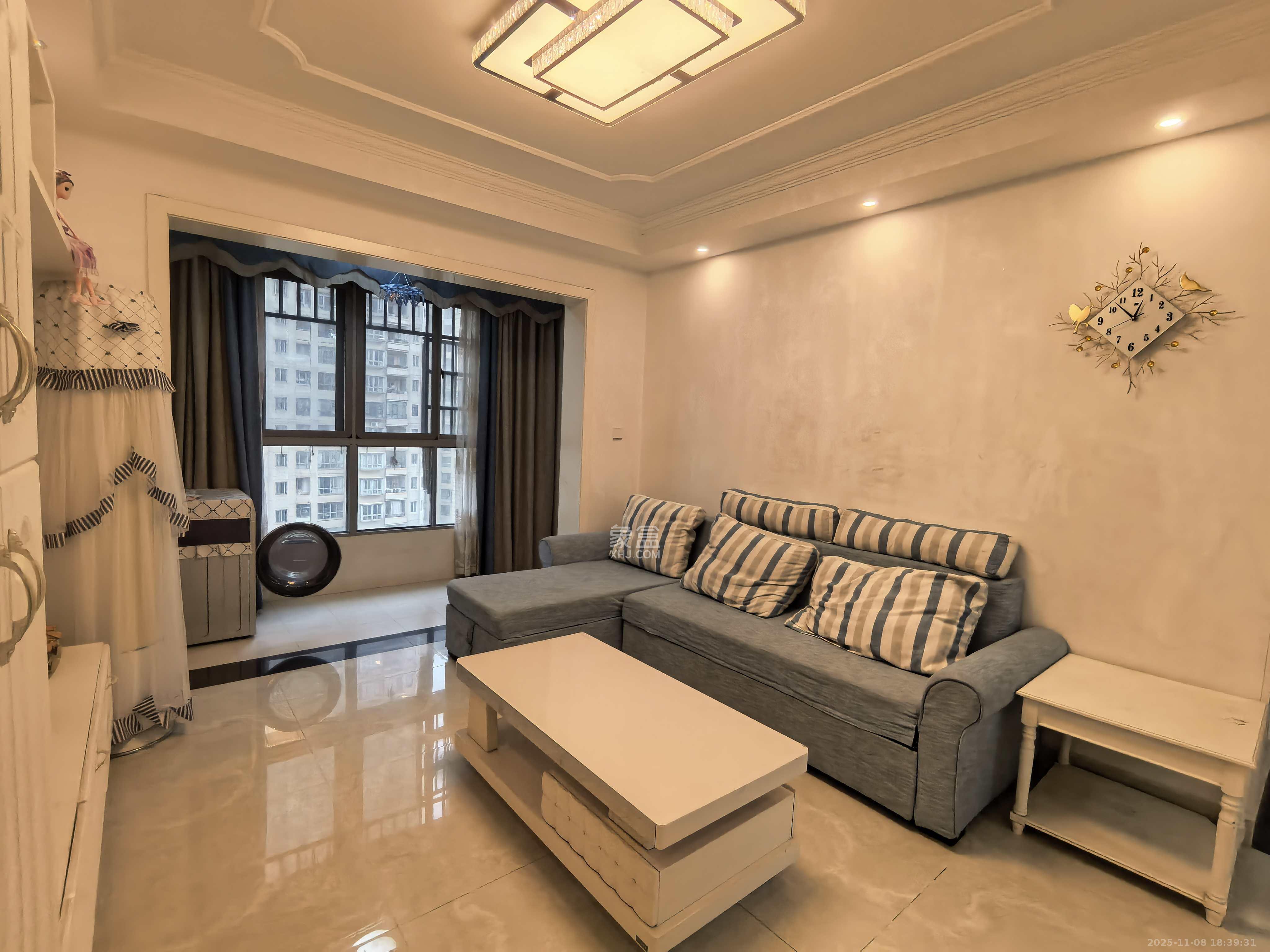 钱隆世家  3室2厅1卫    2000.0元/月室内图