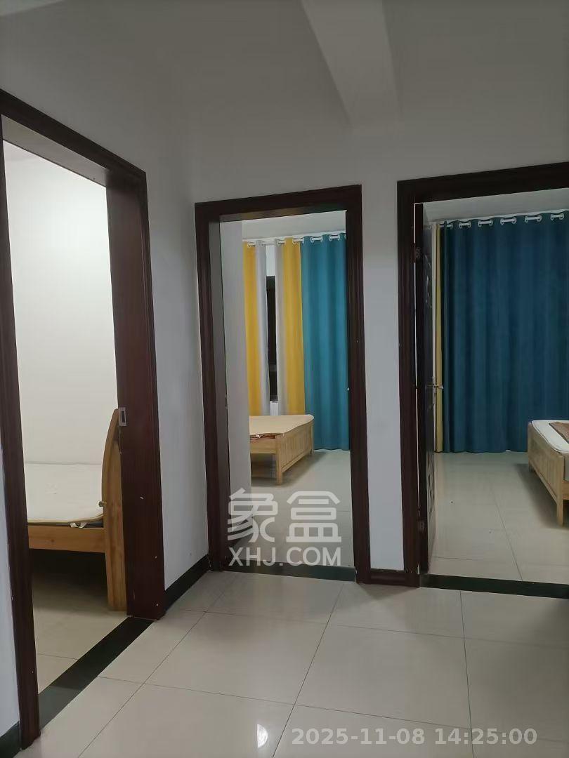 福满新城（新天安置小区）  3室2厅1卫    2000.0元/月室内图