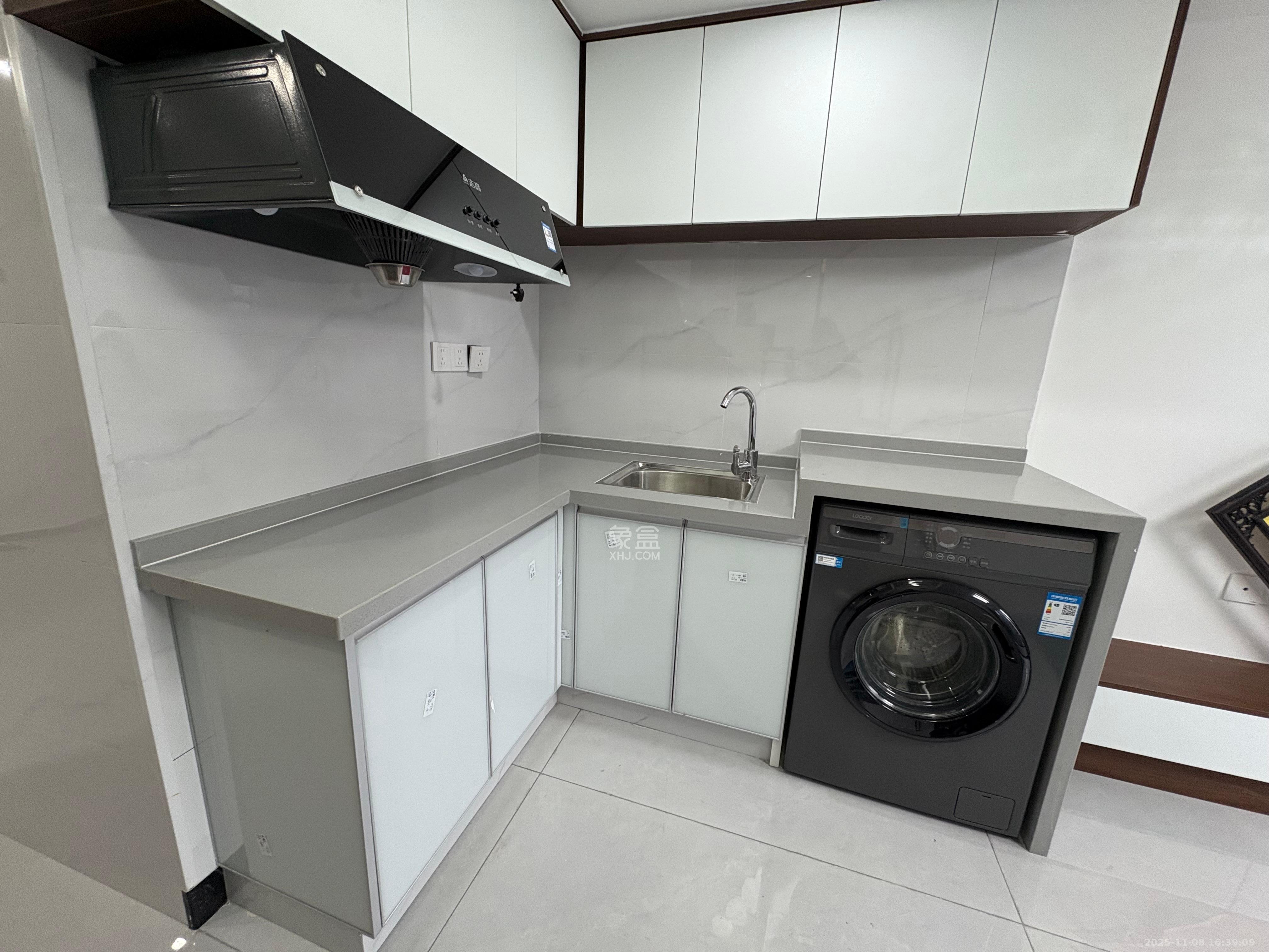 力高凤凰新天  2室1厅1卫    2800.0元/月室内图