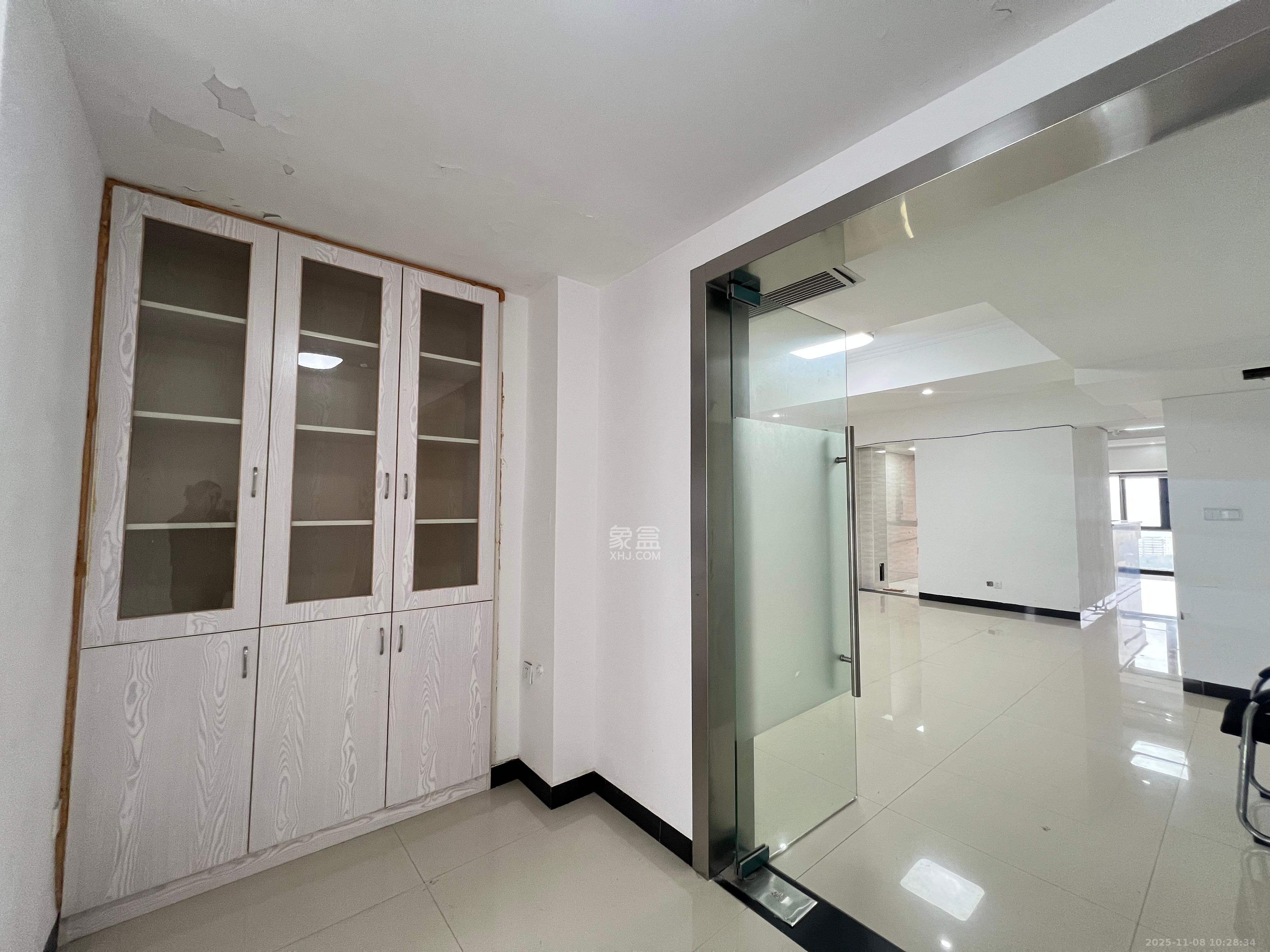 雅阁国际  1室0厅0卫    13500.0元/月室内图