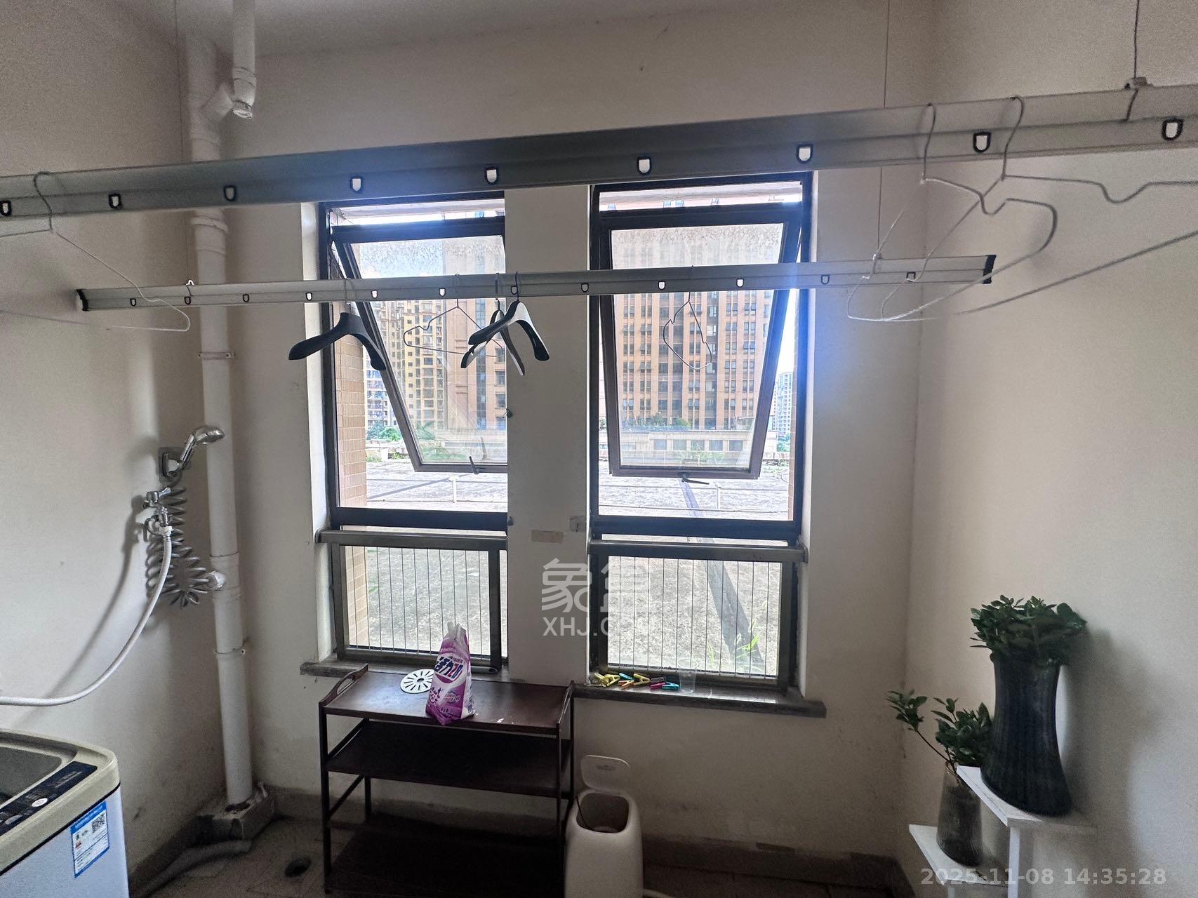 奥林匹克花园贡院三期  1室1厅1卫    1200.0元/月室内图