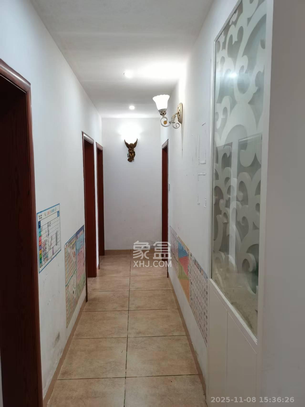 银九小区  3室2厅2卫    35.0万室内图