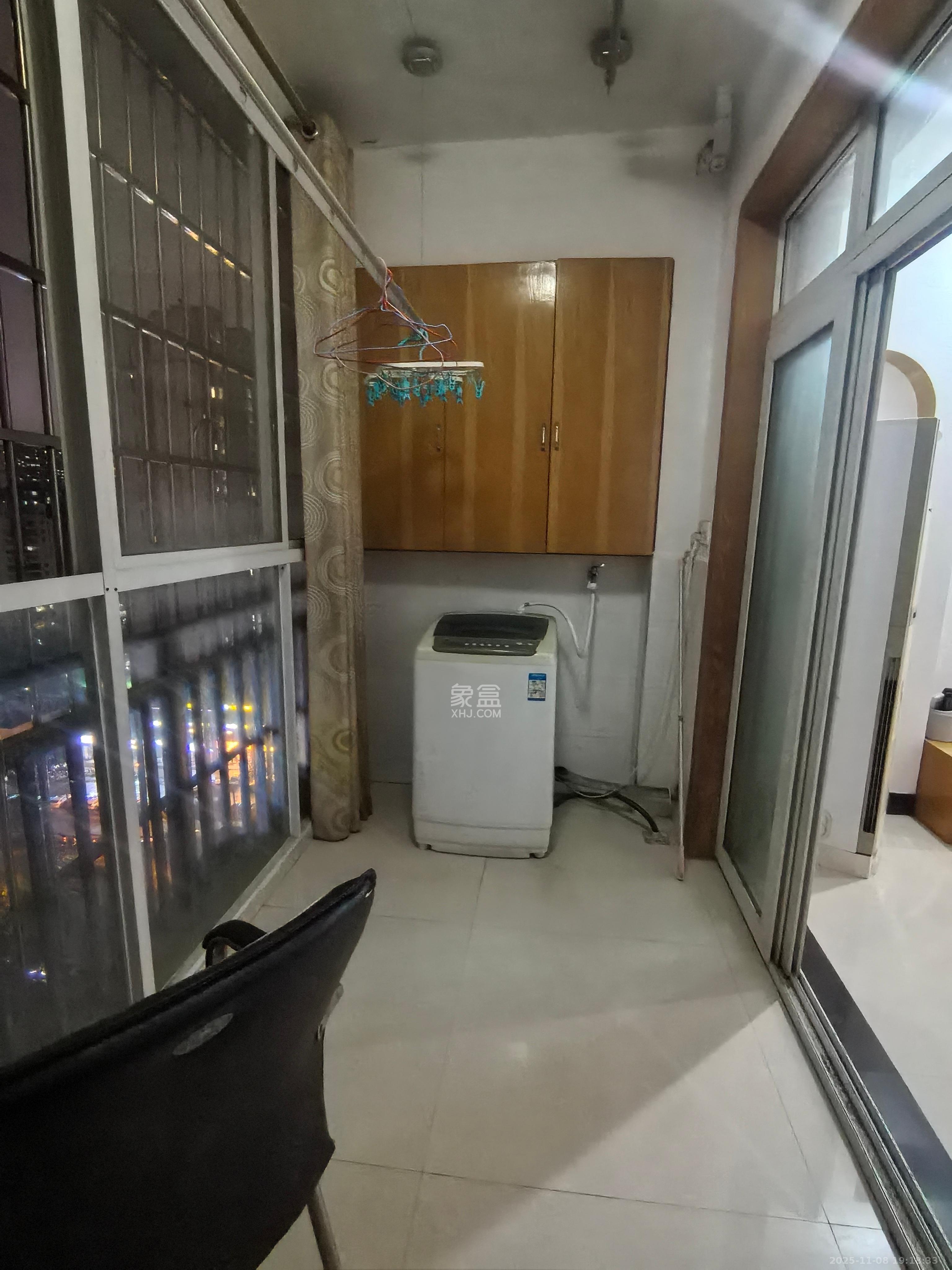 中房F联邦  2室2厅1卫    1800.0元/月室内图