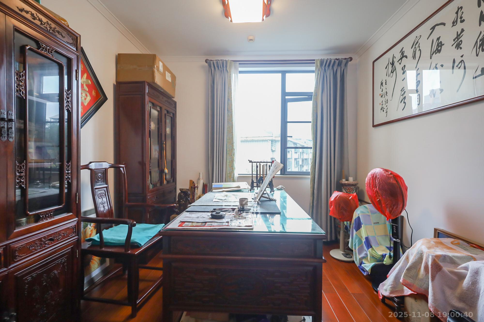 万科里金域国际 4室2厅2卫 248.0万 万科里金域国际 4室2厅2卫 248.0万卧室