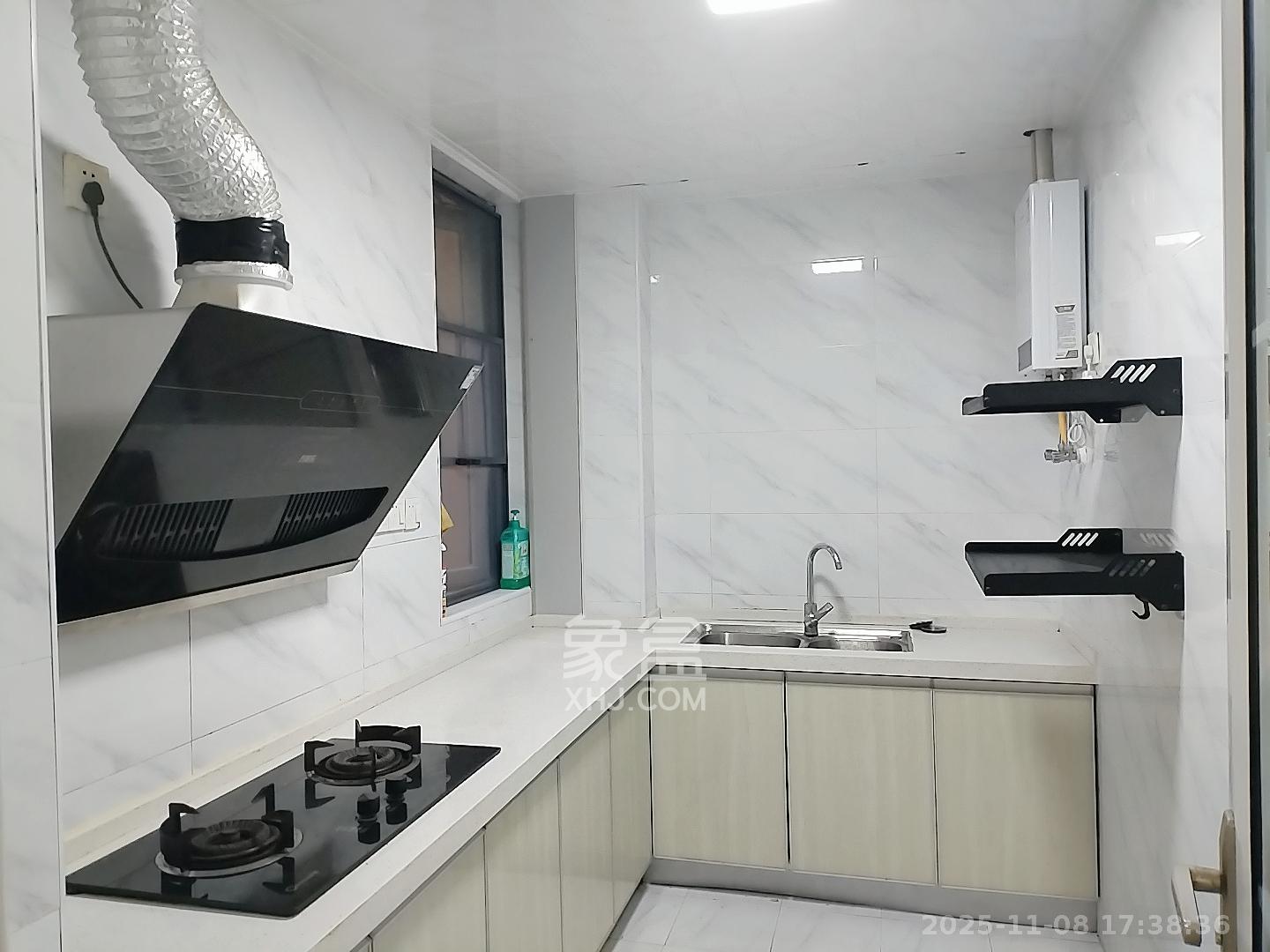 怡海星城  2室2厅1卫    1900.0元/月室内图