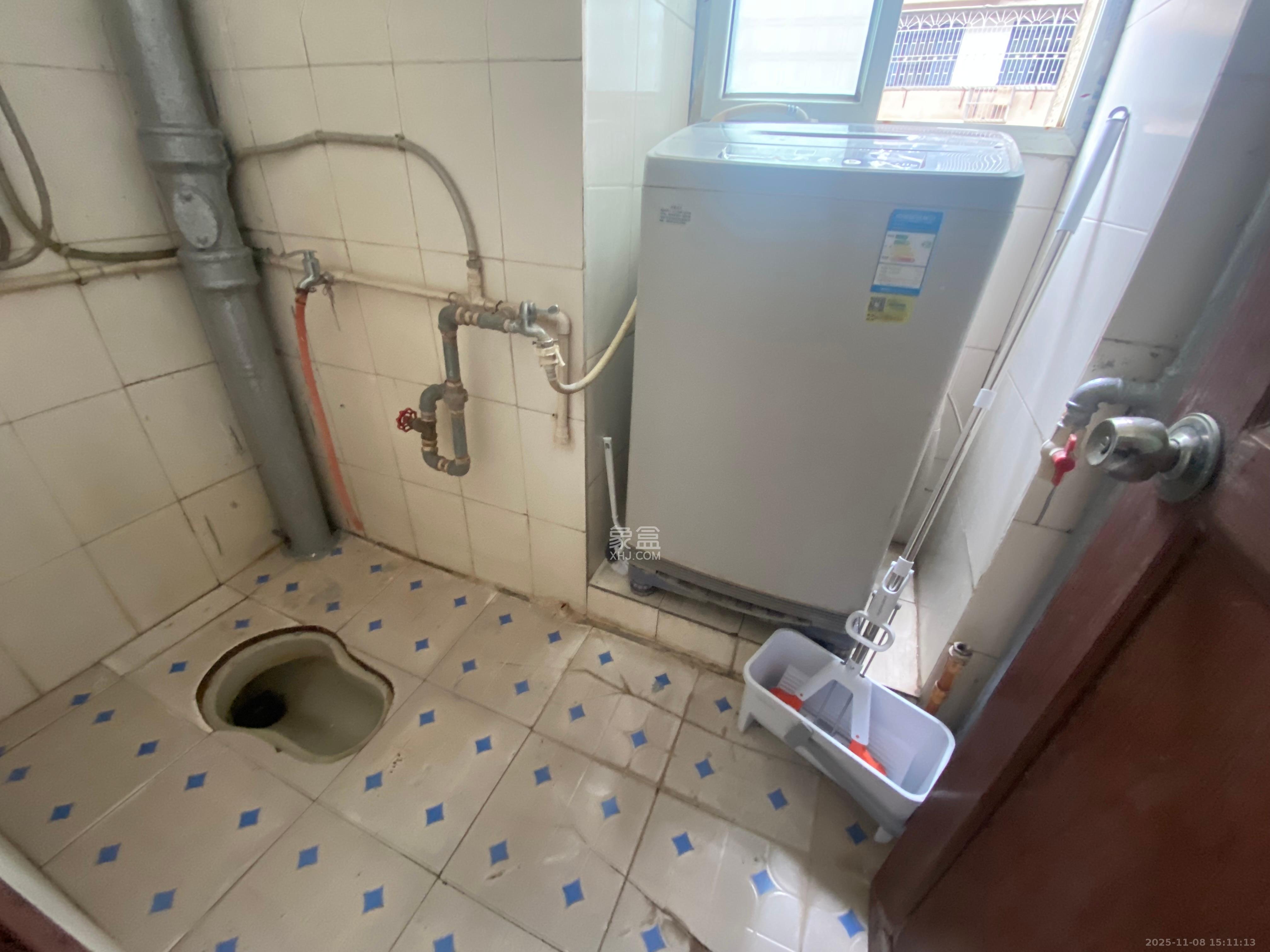 钟馗庙小区  1室1厅1卫    1100.0元/月室内图