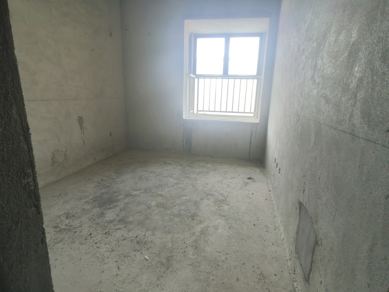 和风家园一期 3室1厅1卫 230.0万 和风家园一期 3室1厅1卫 230.0万客厅