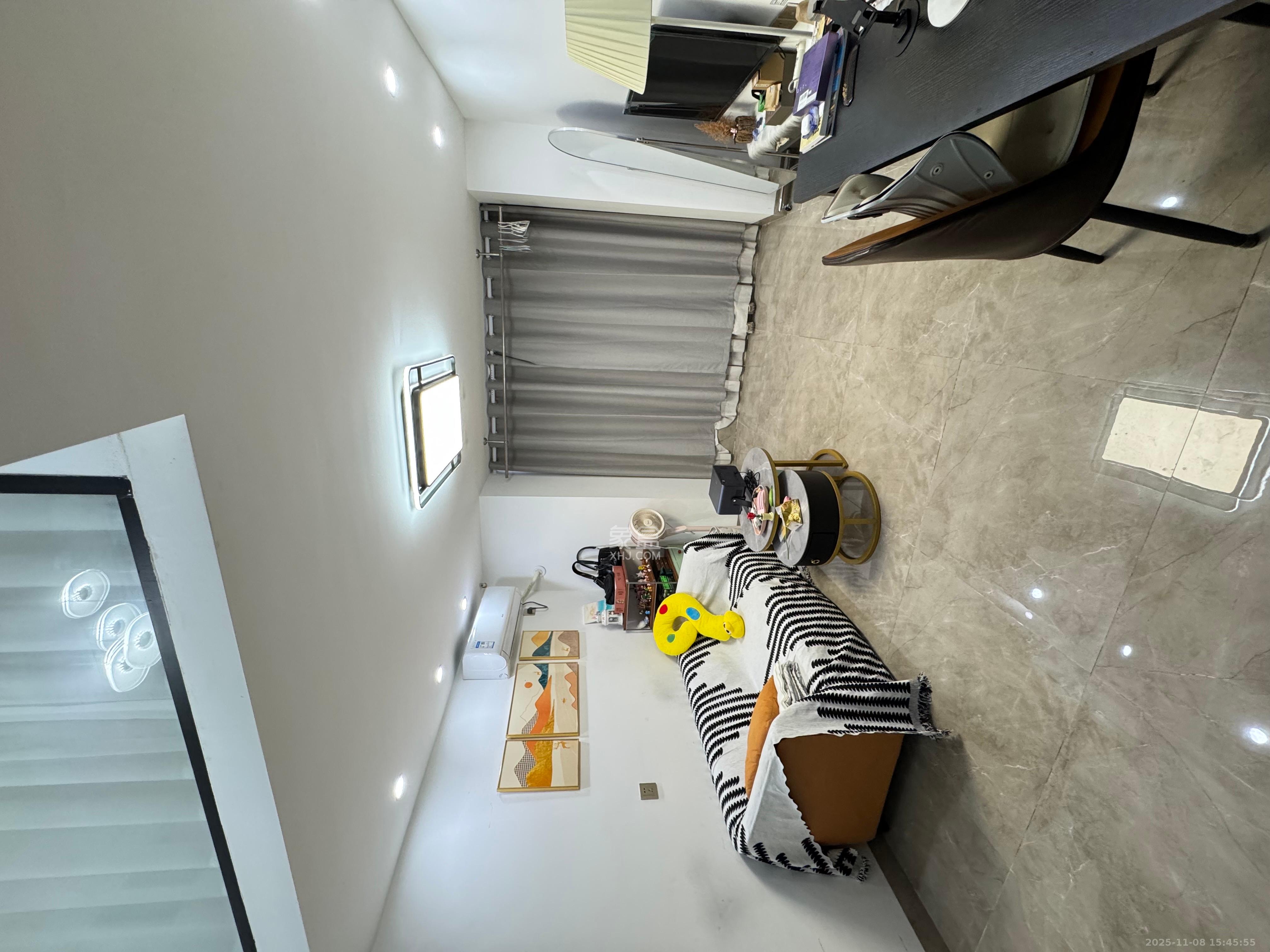 华润琨瑜府  2室2厅1卫    2100.0元/月